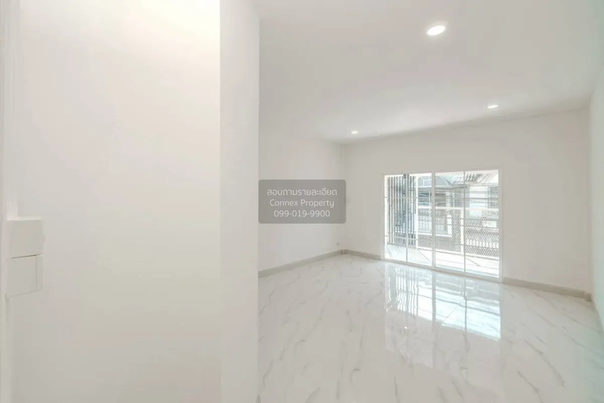 ขายทาวน์เฮ้าส์/ทาวน์โฮม  บ้านมนวดี รีโนเวทใหม่ บางคูรัด บางบัวทอง