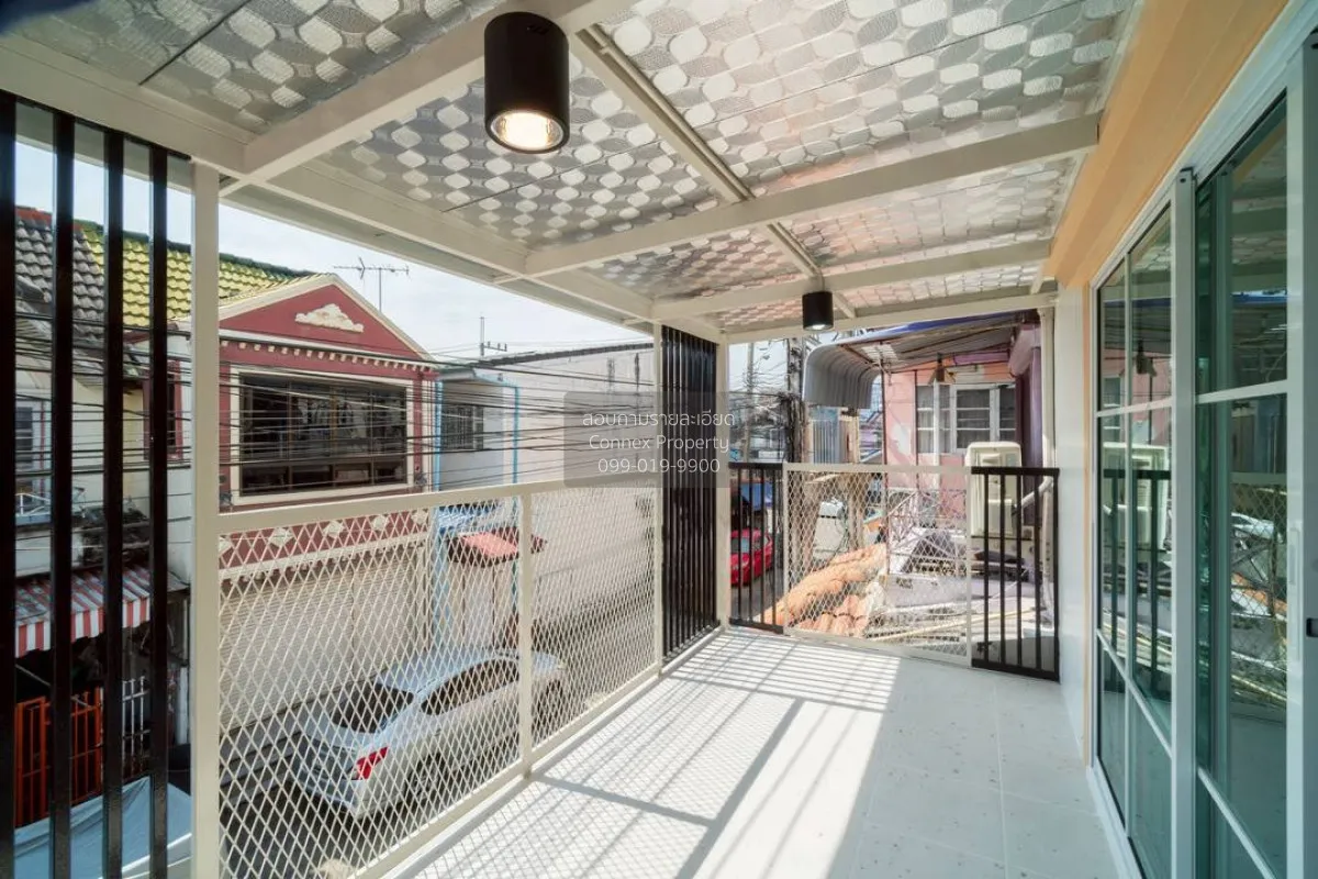 ขายทาวน์เฮ้าส์/ทาวน์โฮม  บ้านมนวดี รีโนเวทใหม่ บางคูรัด บางบัวทอง