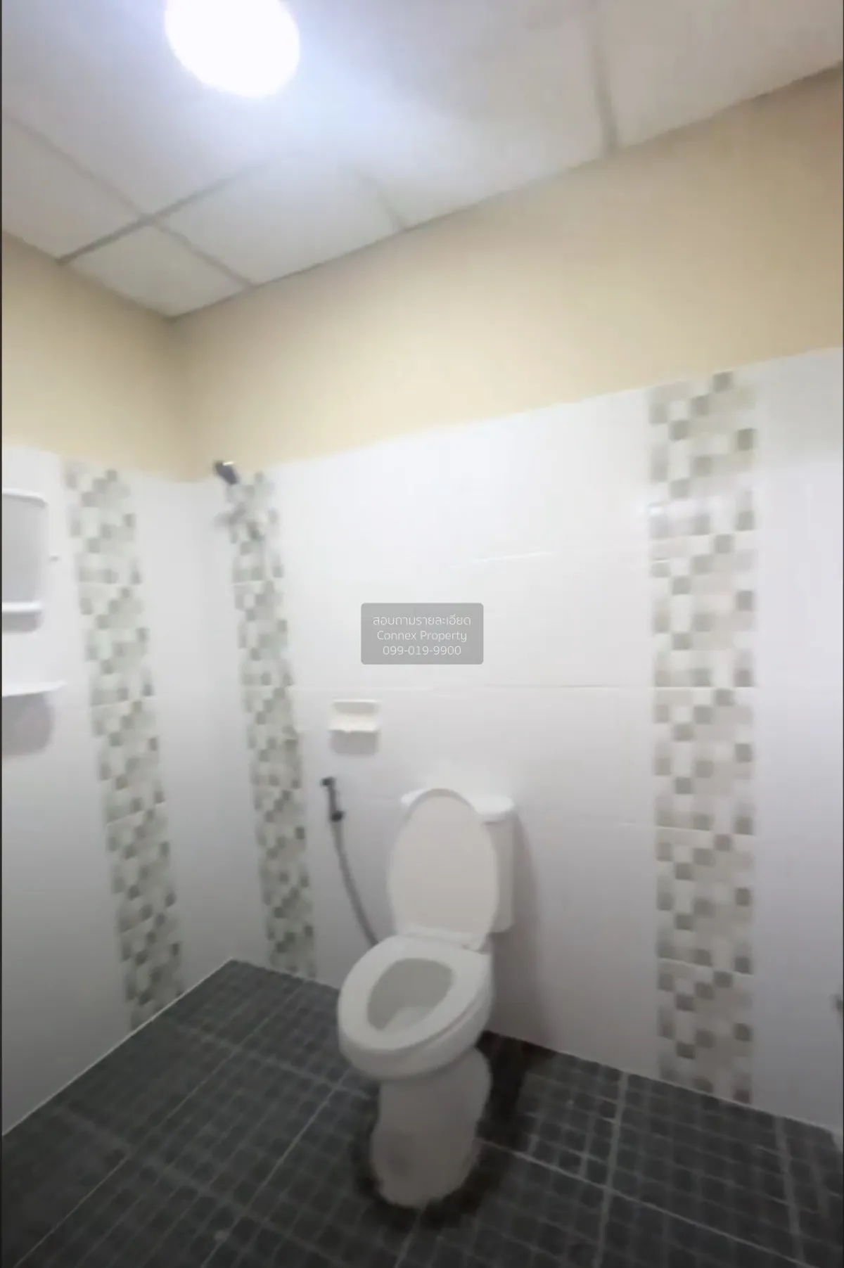 ขาย ทาวเฮ้าส์  2 ชั้น หมู่บ้านภัทรวรรณ ถนนเชื่อมสัมพันธ์ 17 กระทุ