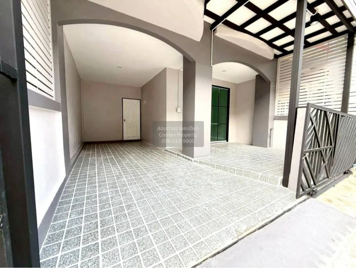 ขายทาวน์เฮ้าส์/ทาวน์โฮม  บ้านสุชา หน้ากว้าง รีโนเวทใหม่ ละหาร บาง 2