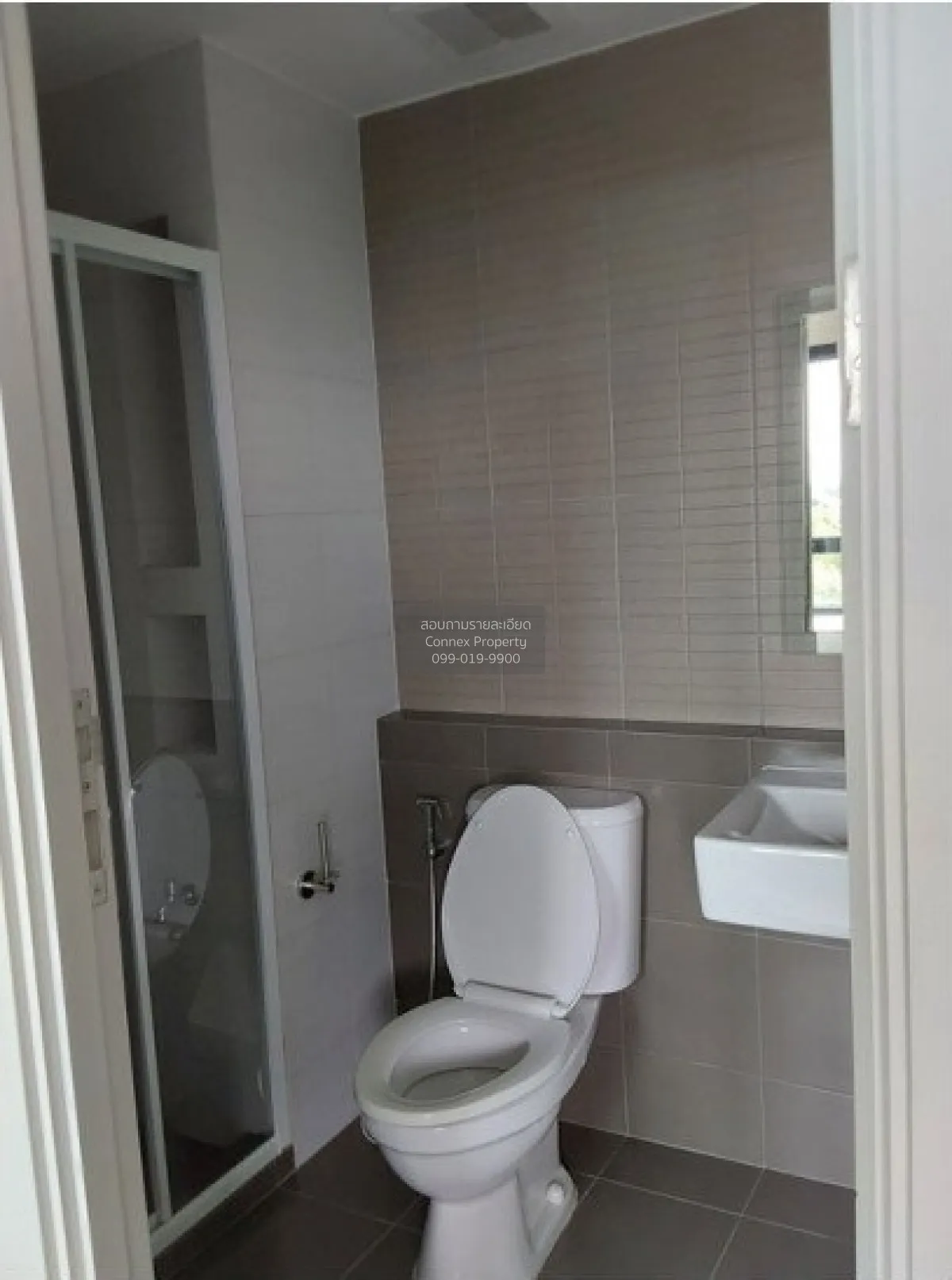 ขายคอนโด  ดีคอนโด แคมปัส ไฮด์อเวย์ คลองหนึ่ง คลองหลวง ปทุมธานี CX