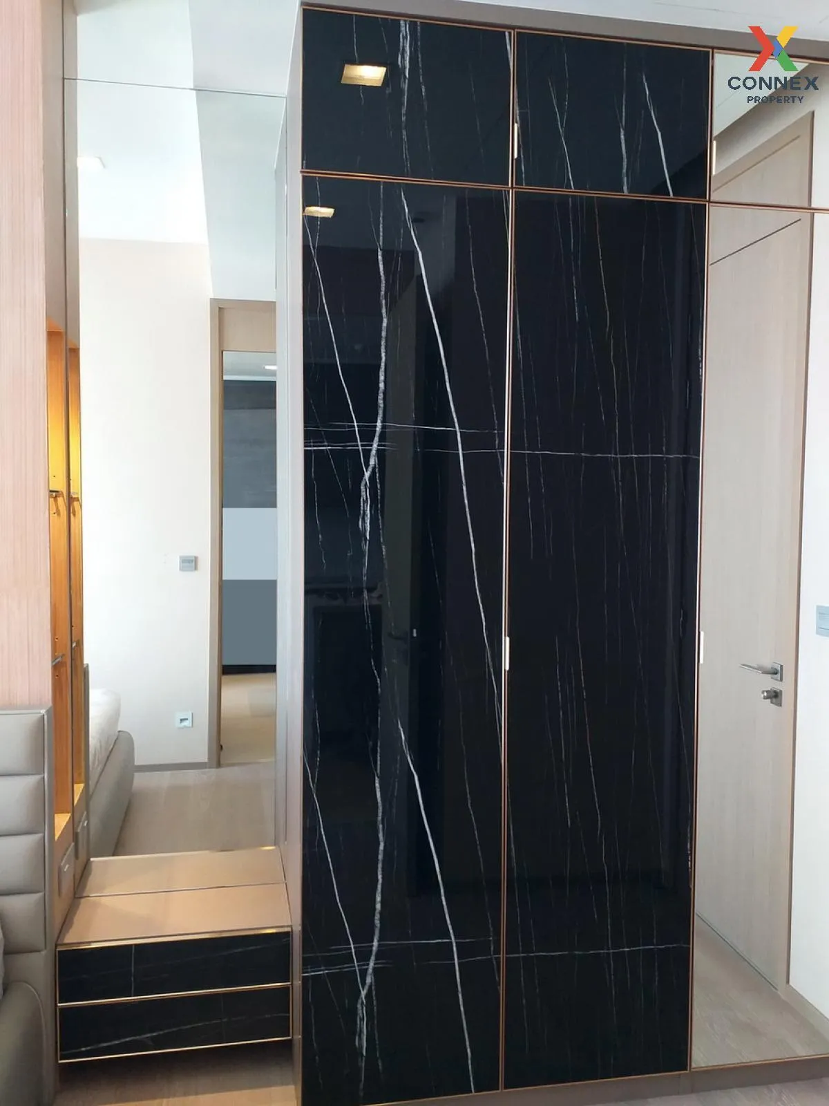 เช่าคอนโด  ดิ เอส อโศก BTS-อโศก คลองเตยเหนือ เขต วัฒนา กรุงเทพ CX