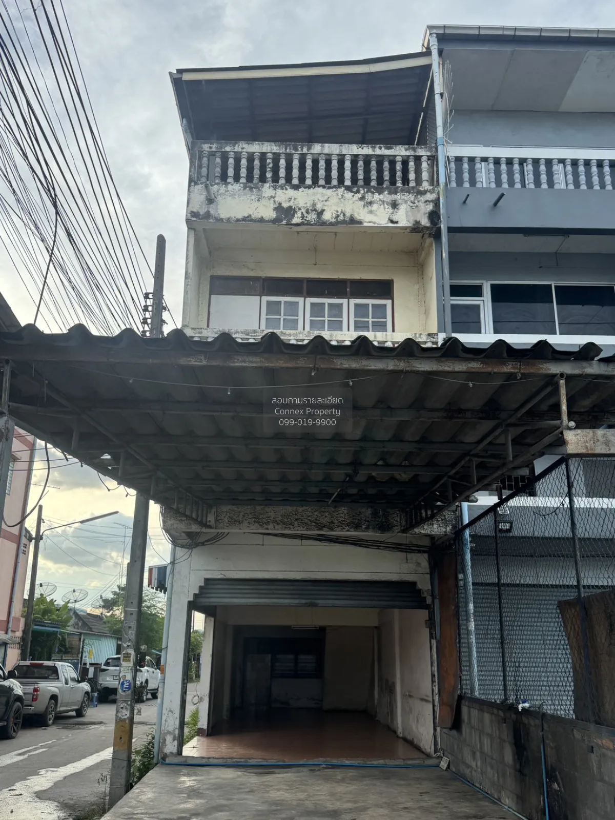 For Sale 3-storey commercial building, 280 sq m Nong Kham Sri Rac 1