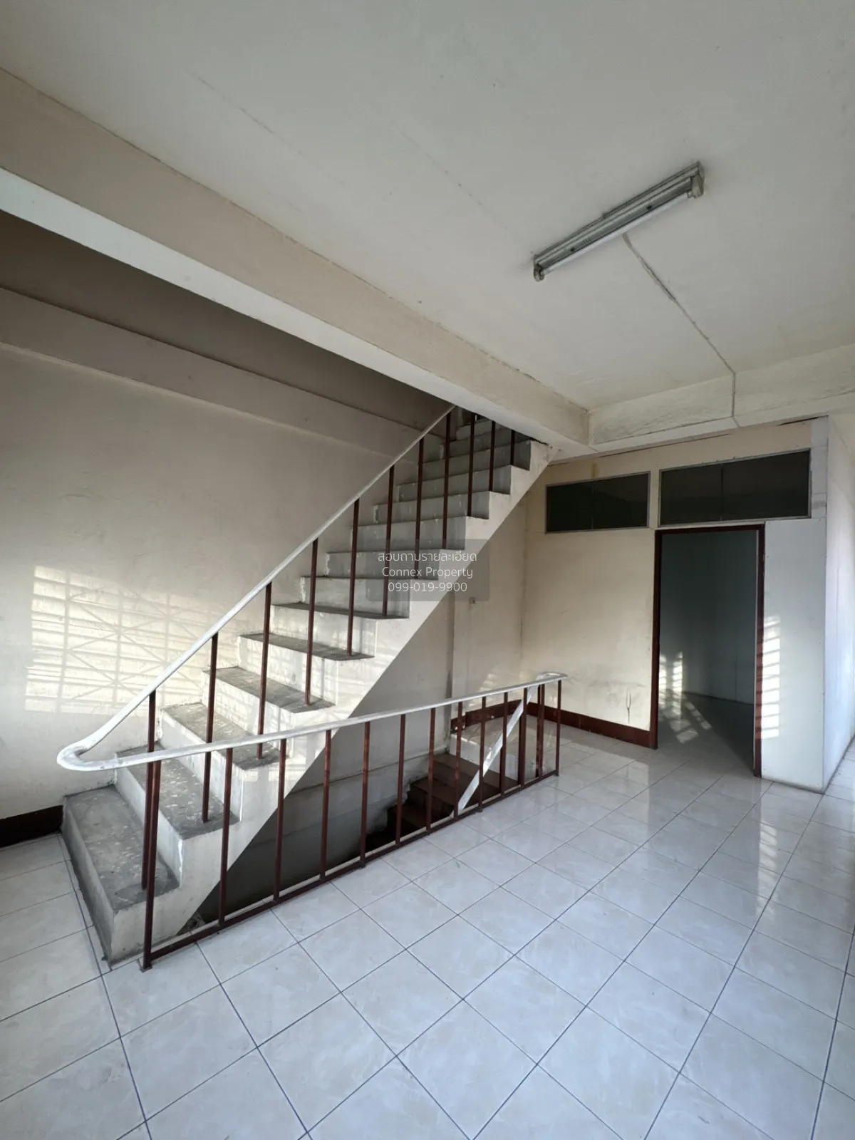 For Sale 3-storey commercial building, 280 sq m Nong Kham Sri Rac