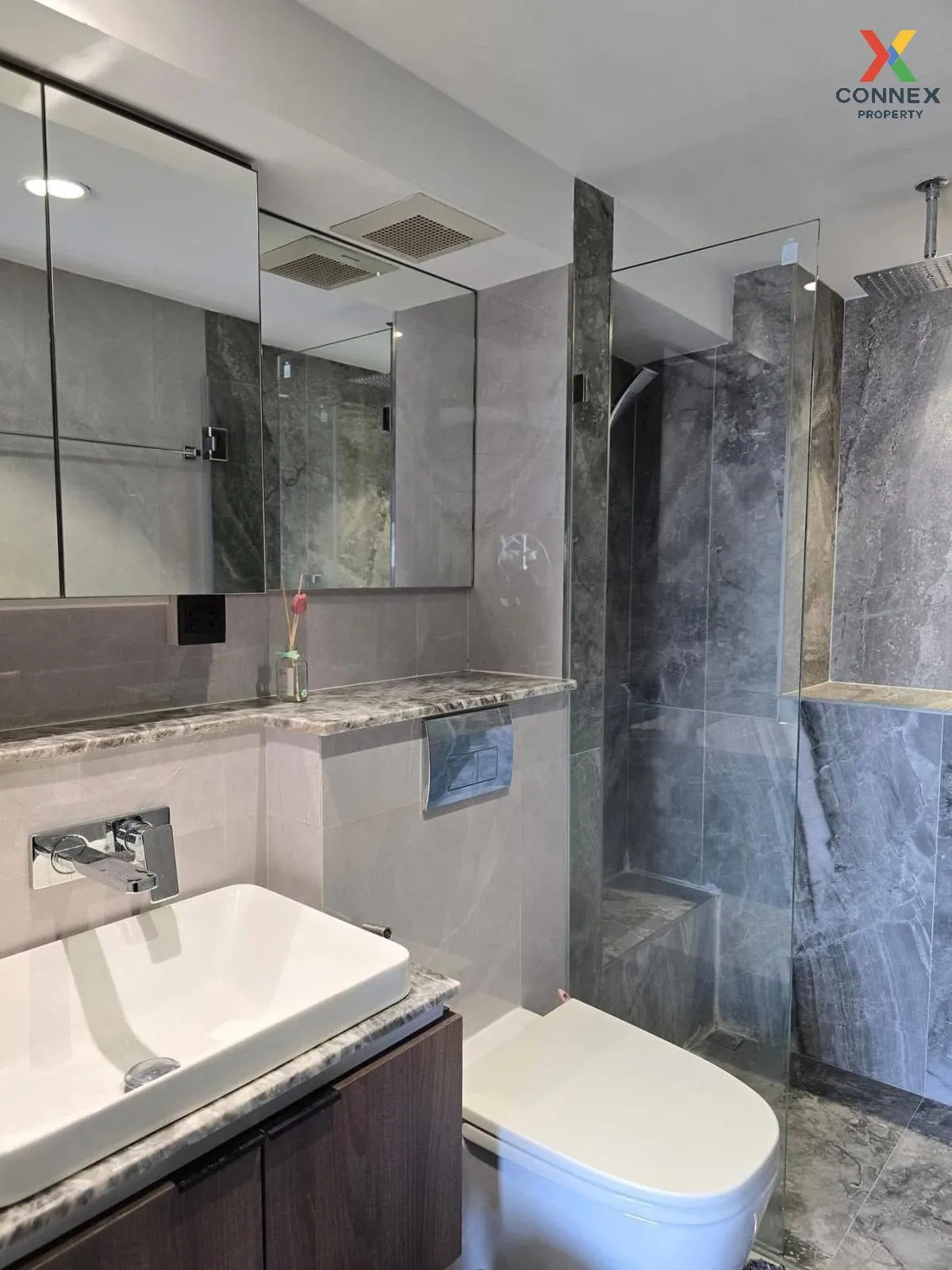 ขายคอนโด  ไนท์บริดจ์ ไพร์ม สาทร BTS-ช่องนนทรี ทุ่งมหาเมฆ เขต สาทร