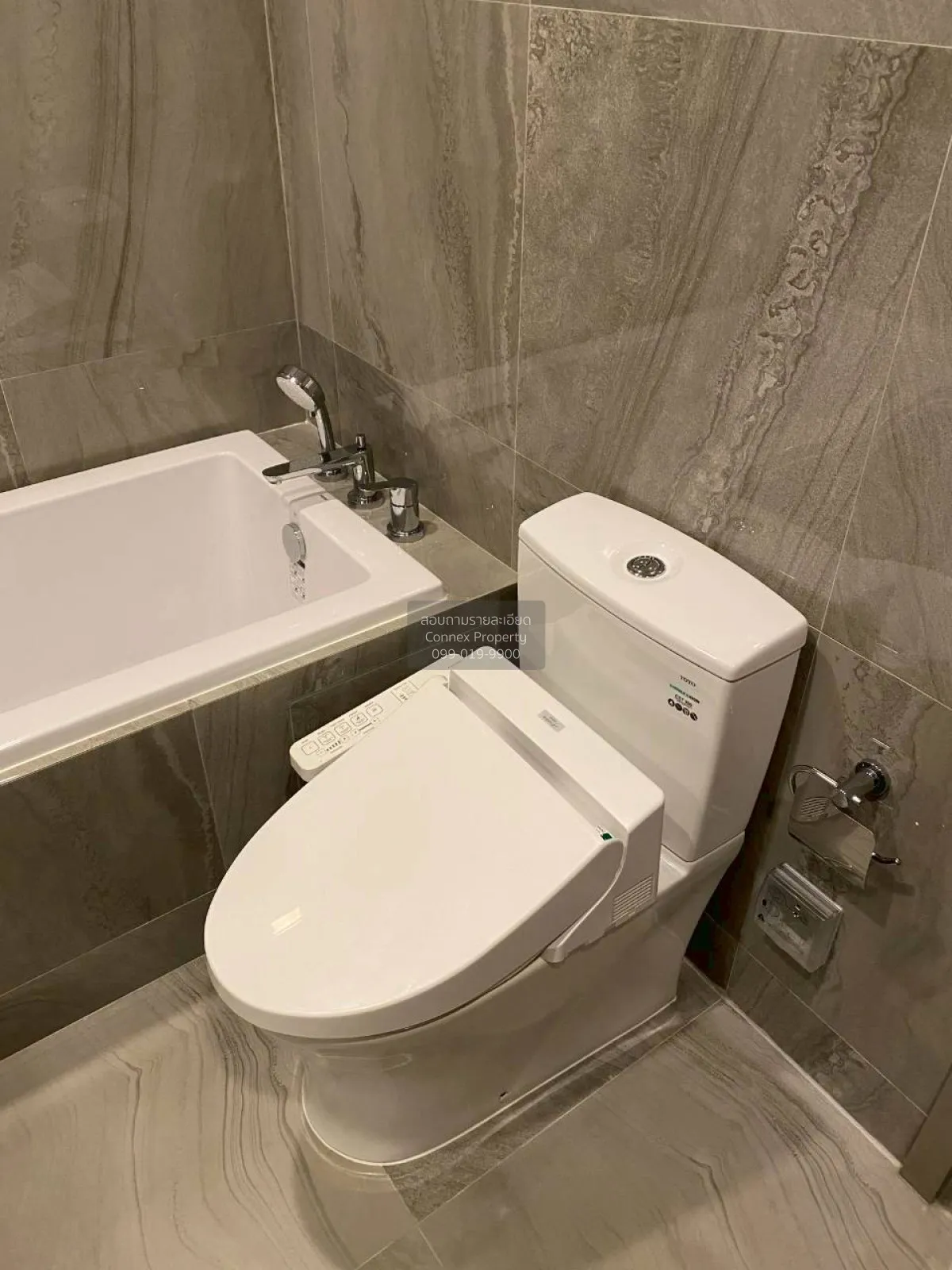 For Sale Condo , Q Prasarnmit , newly renovated , BTS-Phrom Phong