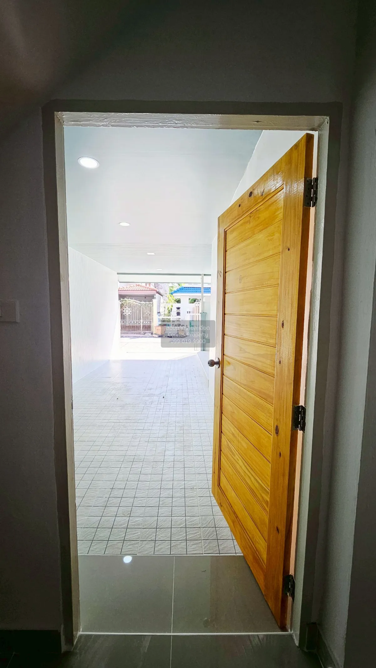 For Sale Townhouse/Townhome  , Tawanna Village , newly renovated 