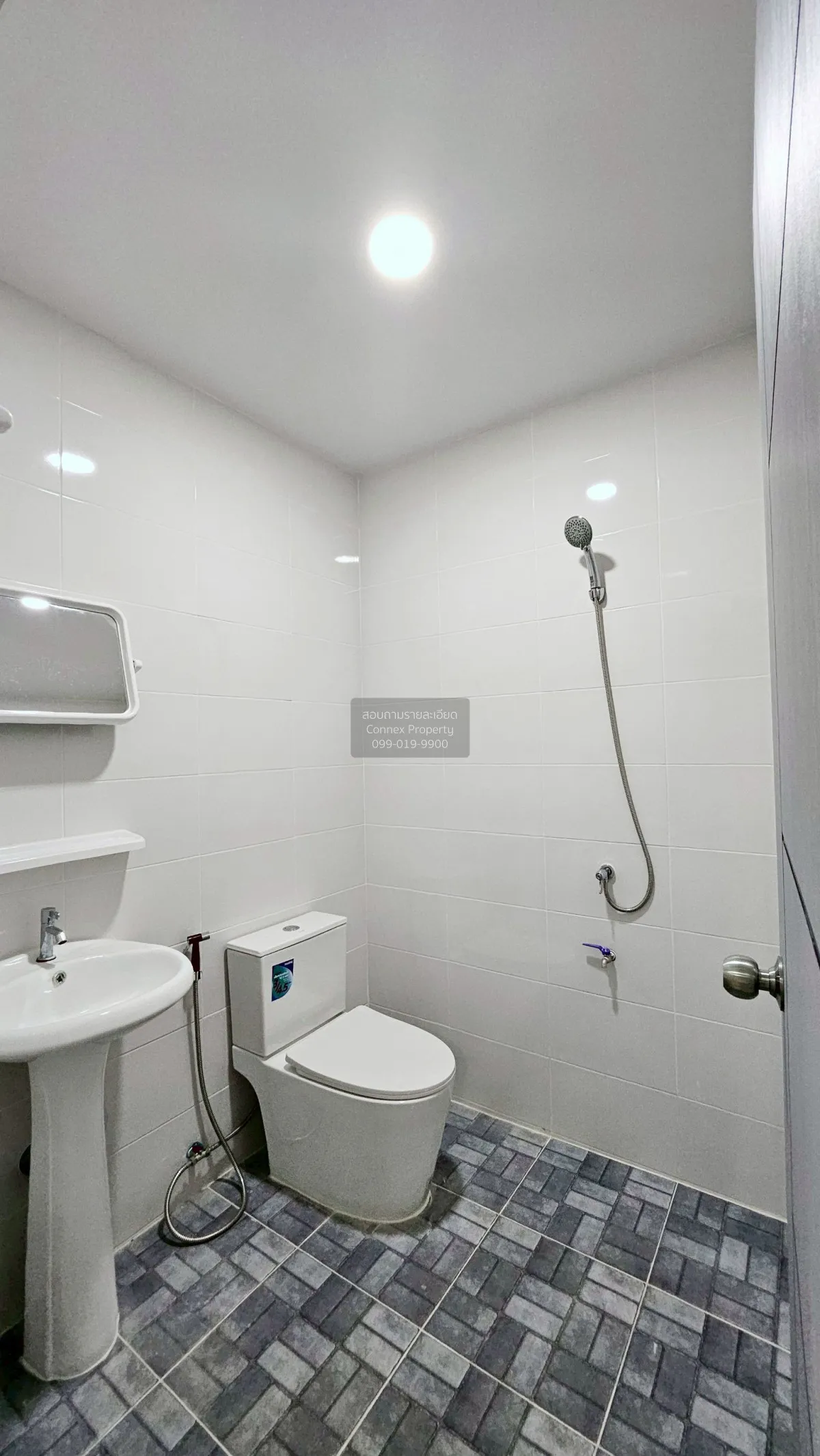 For Sale Townhouse/Townhome  , Tawanna Village , newly renovated 