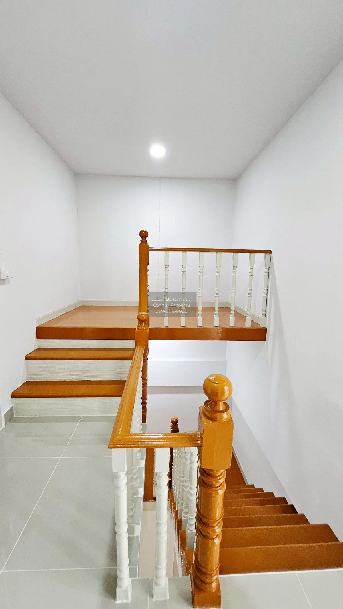 For Sale Townhouse/Townhome  , Tawanna Village , newly renovated 