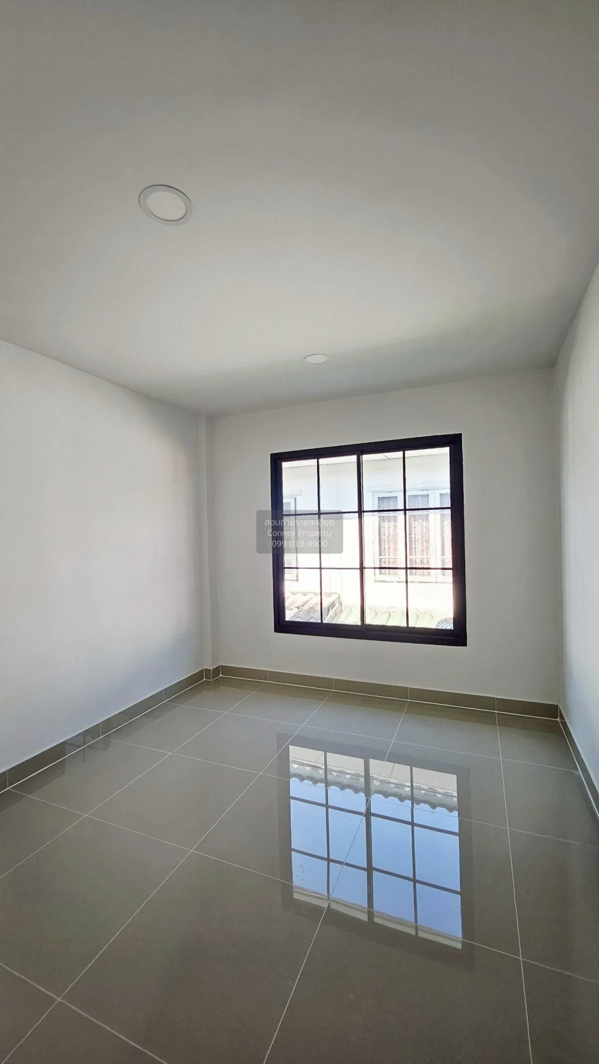 For Sale Townhouse/Townhome  , Tawanna Village , newly renovated 