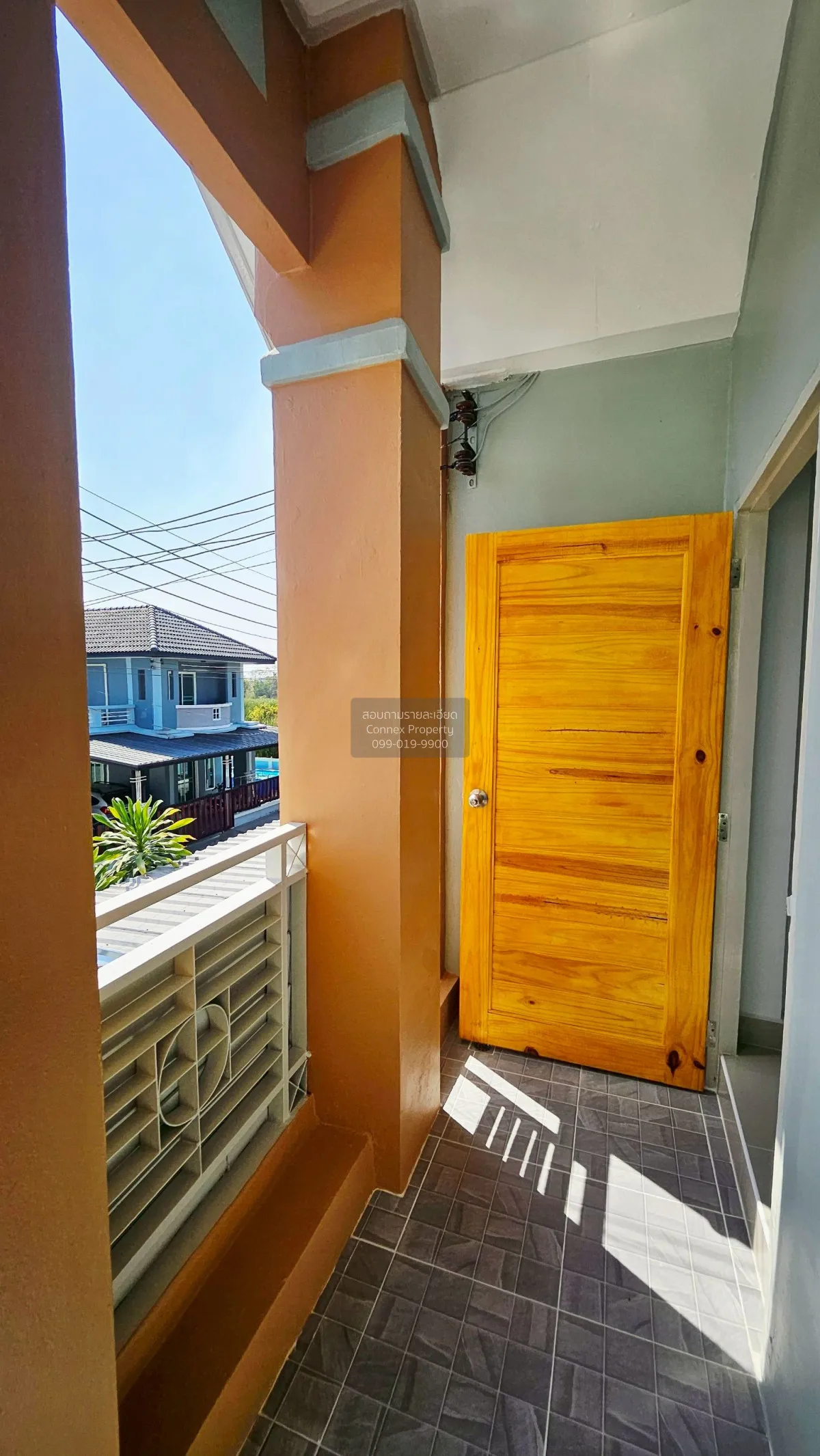 For Sale Townhouse/Townhome  , Tawanna Village , newly renovated 