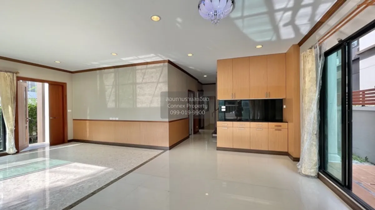 ขายบ้าน  ไลฟ์ บางกอก บูเลอวาร์ด รามอินทรา 105 ห้องมุม หน้ากว้าง M