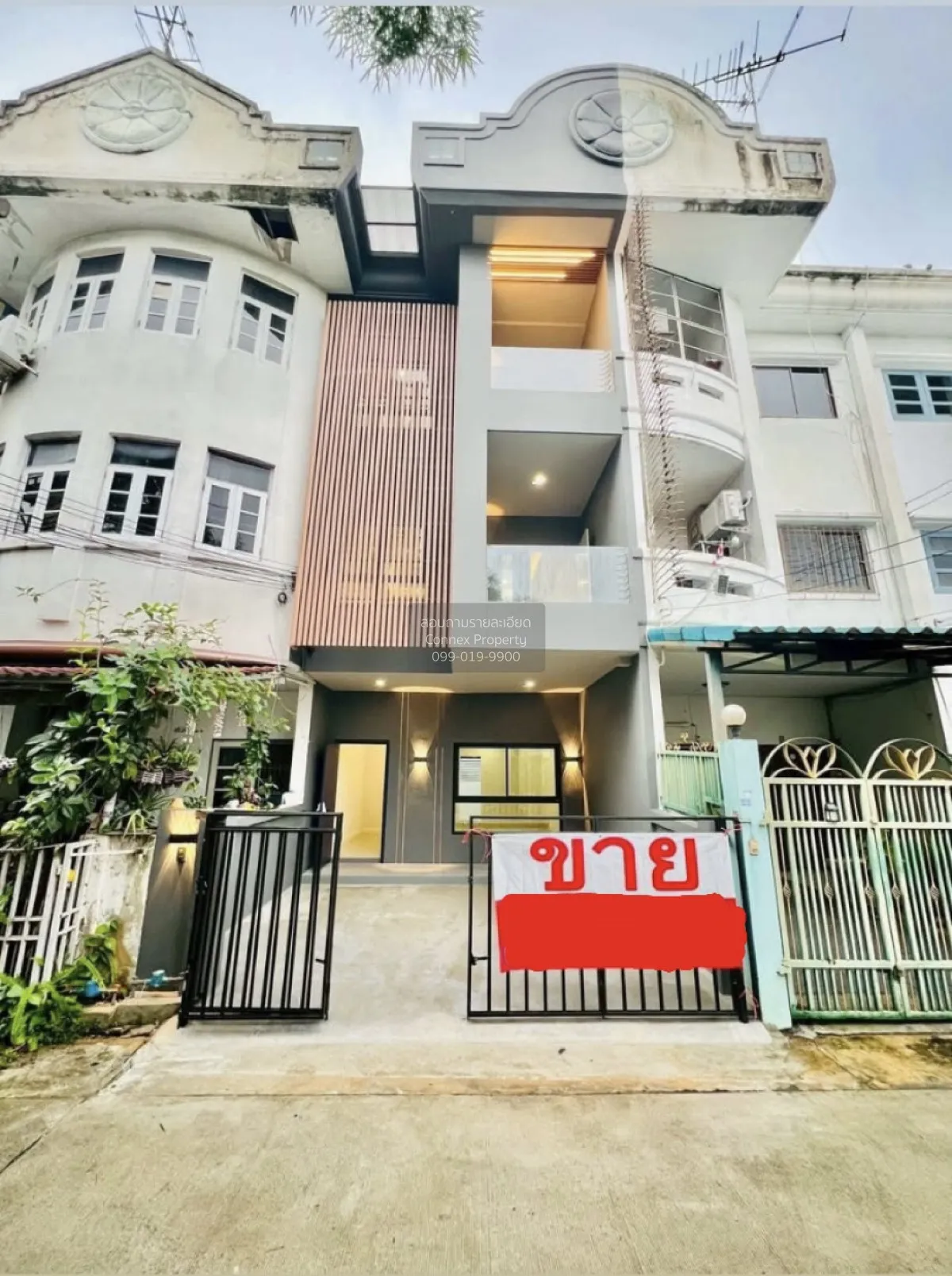 For Sale 3-storey townhouse, Bang Khen-Lak Si Circle , wide front 1
