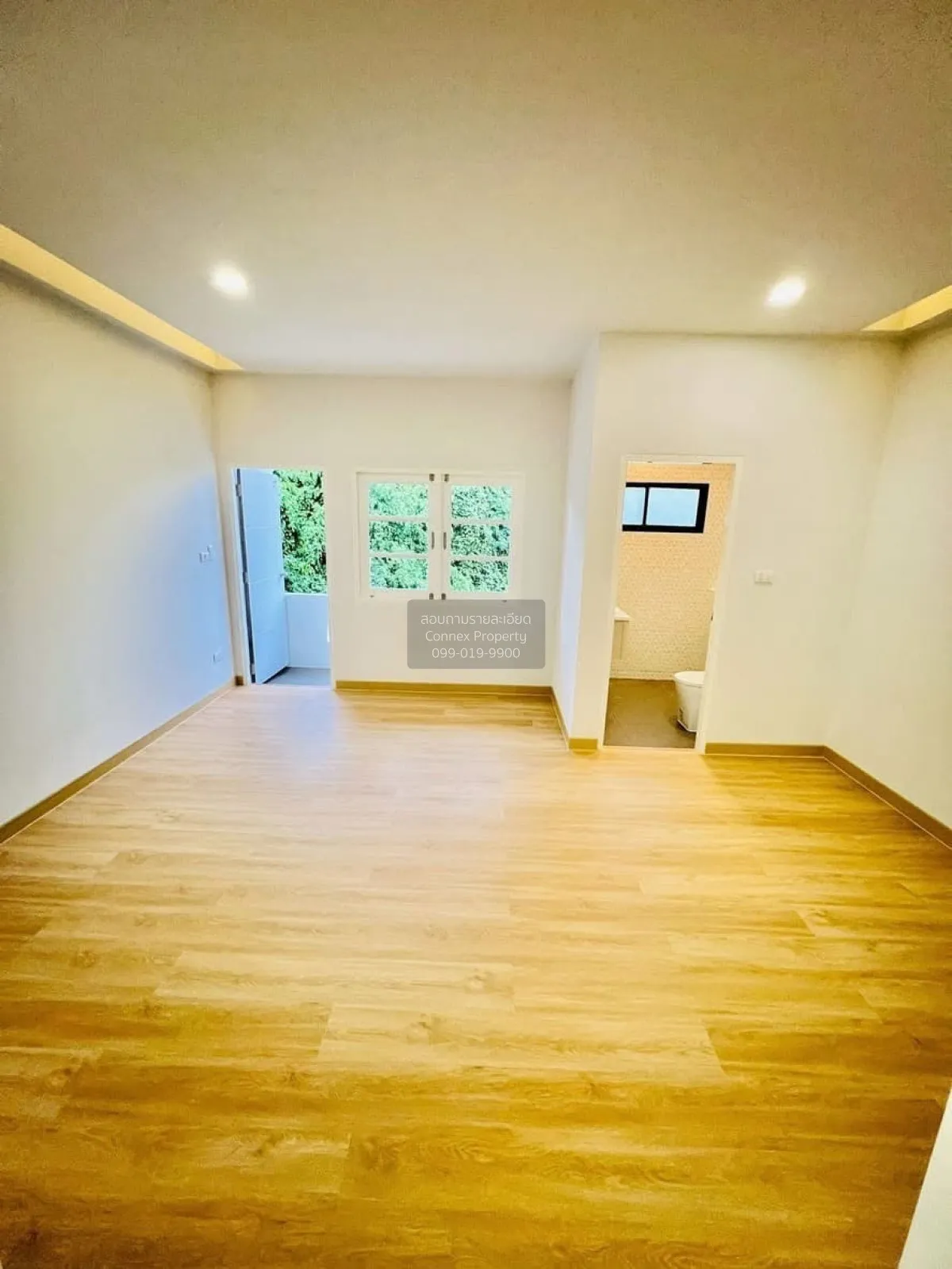 For Sale 3-storey townhouse, Bang Khen-Lak Si Circle , wide front