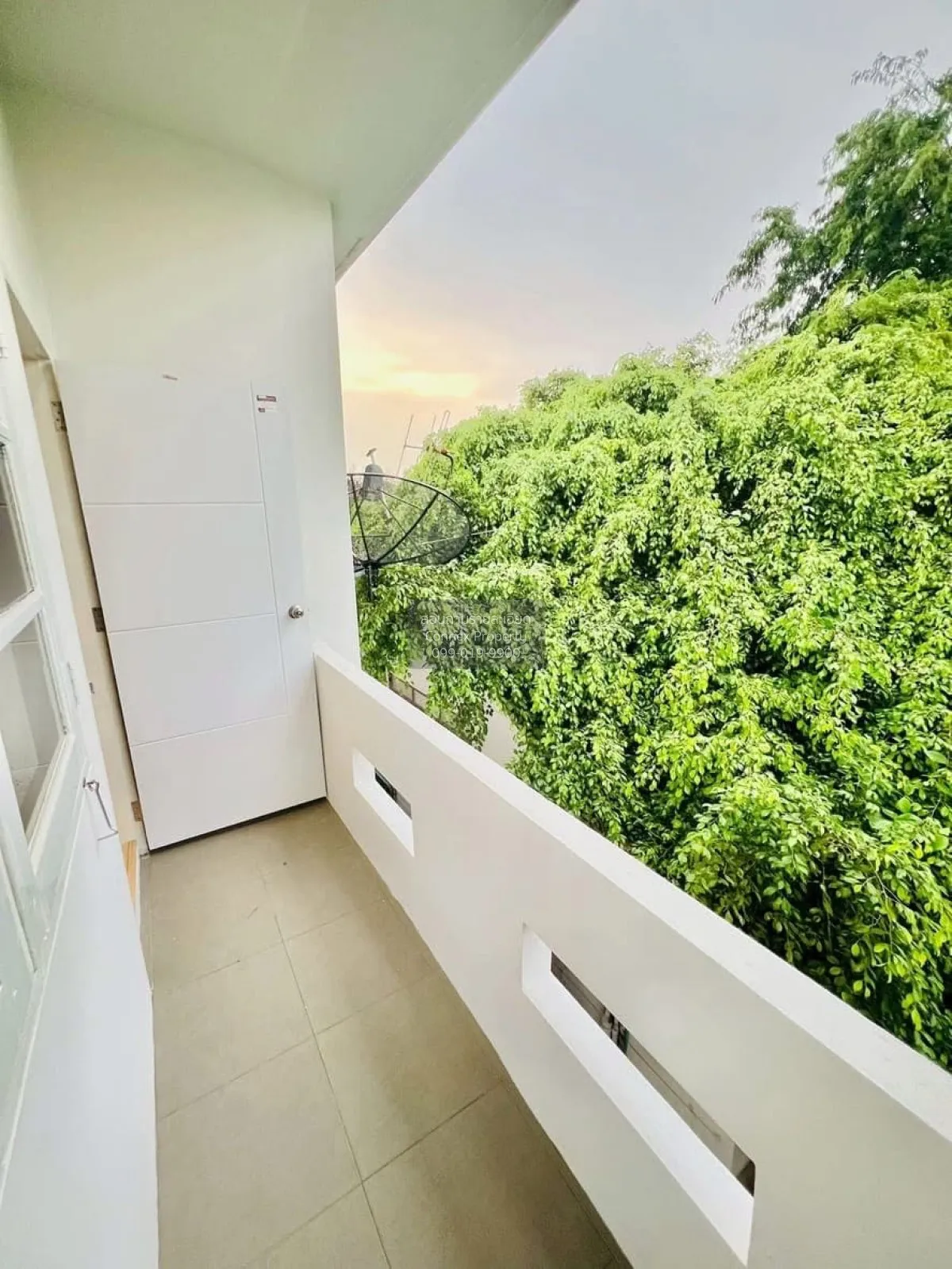 For Sale 3-storey townhouse, Bang Khen-Lak Si Circle , wide front