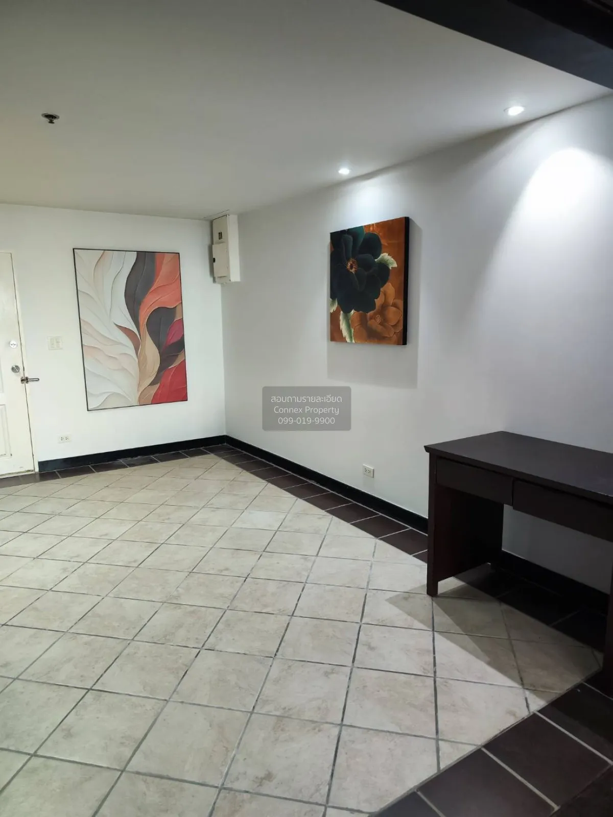 เช่าคอนโด  สเตท ทาวเวอร์ วิวสวย ชั้นสูง ห้องมุม หน้ากว้าง รีโนเวท