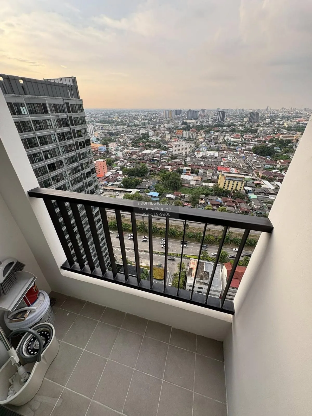 For Rent Condo , Ideo Sathorn - Thapra , high floor , BTS-Pho Nim