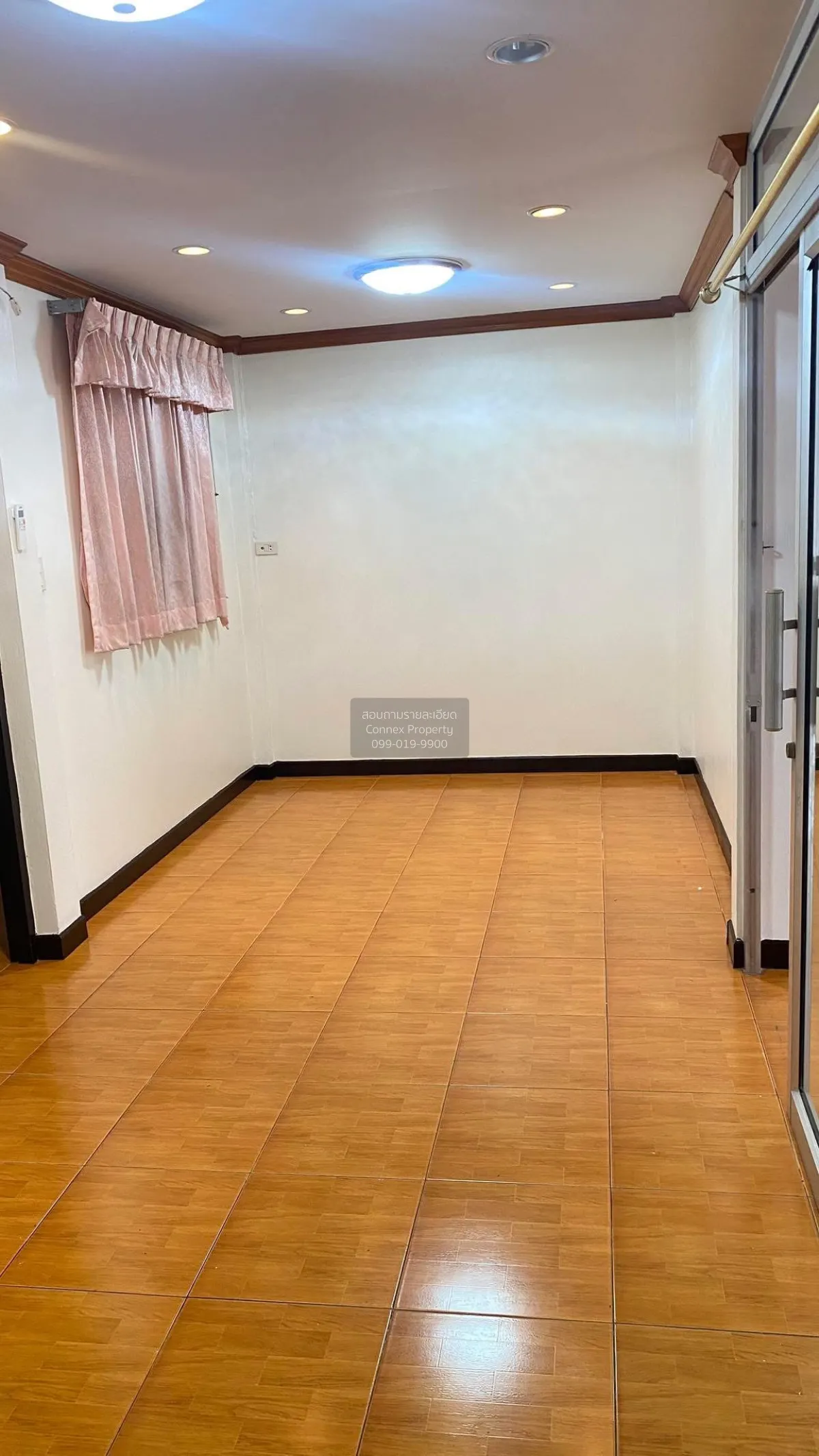 For Sale Single House,Soi Latphrao 93 , wide frontage , newly ren