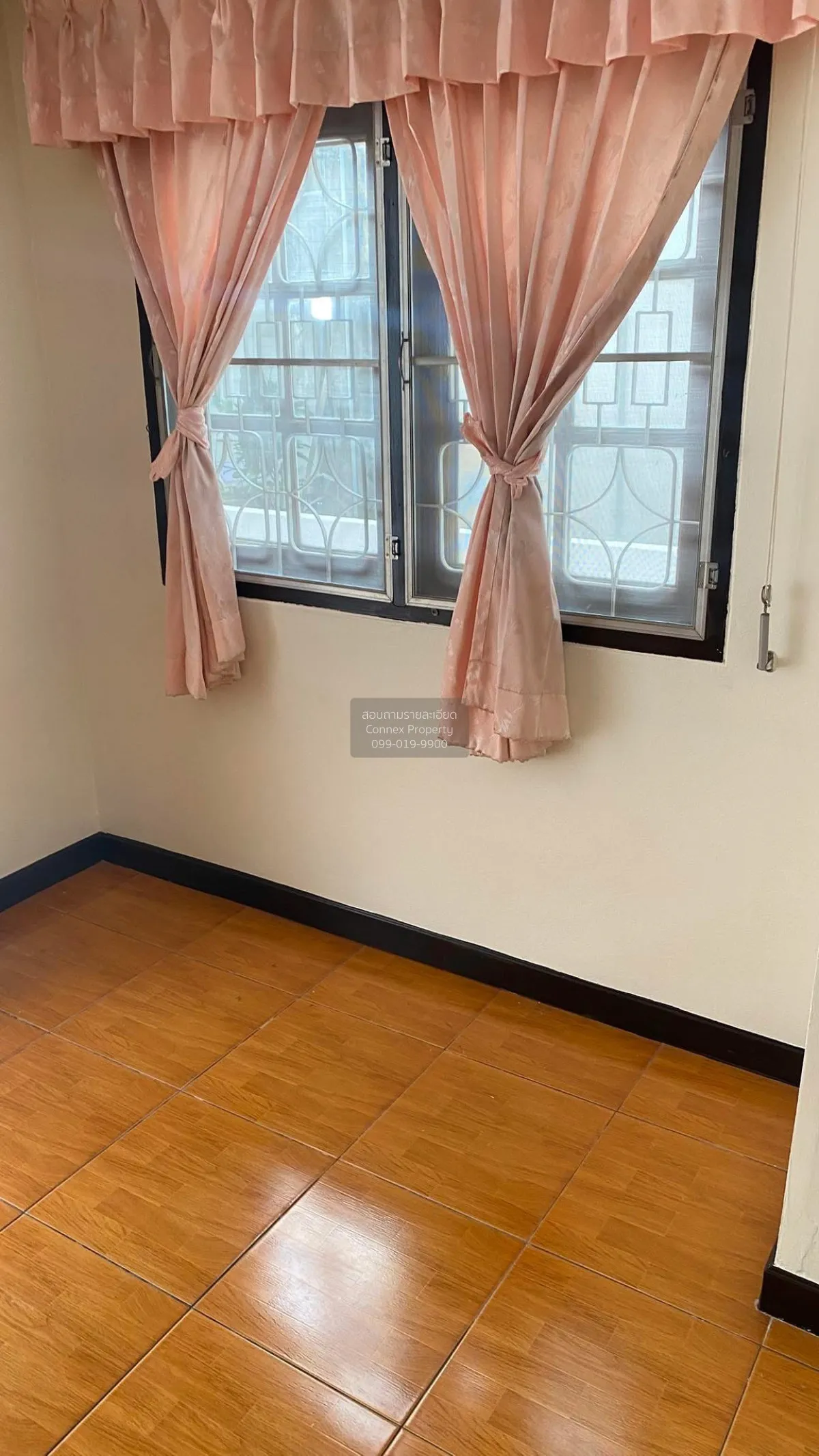 For Sale Single House,Soi Latphrao 93 , wide frontage , newly ren