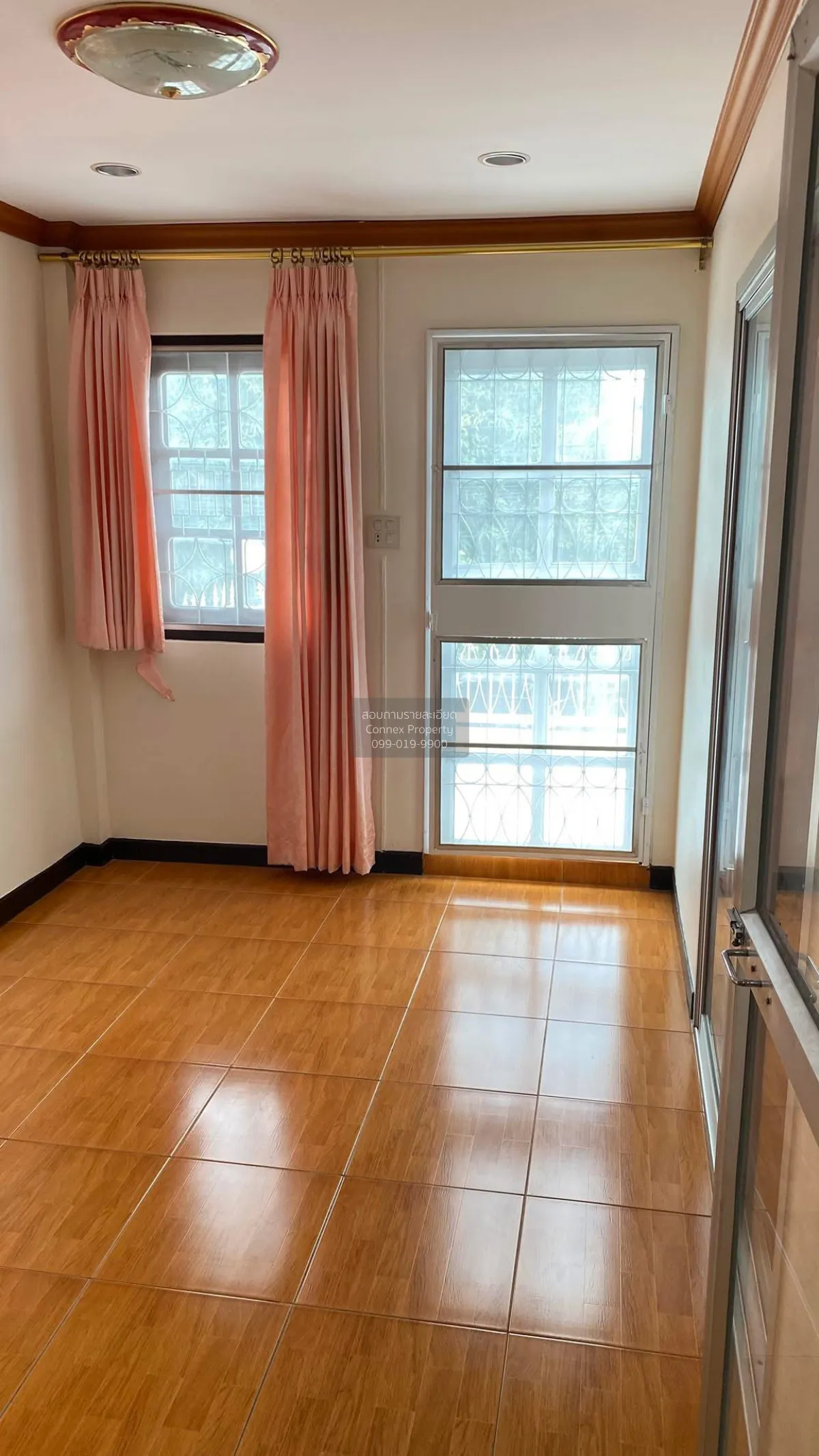 For Sale Single House,Soi Latphrao 93 , wide frontage , newly ren