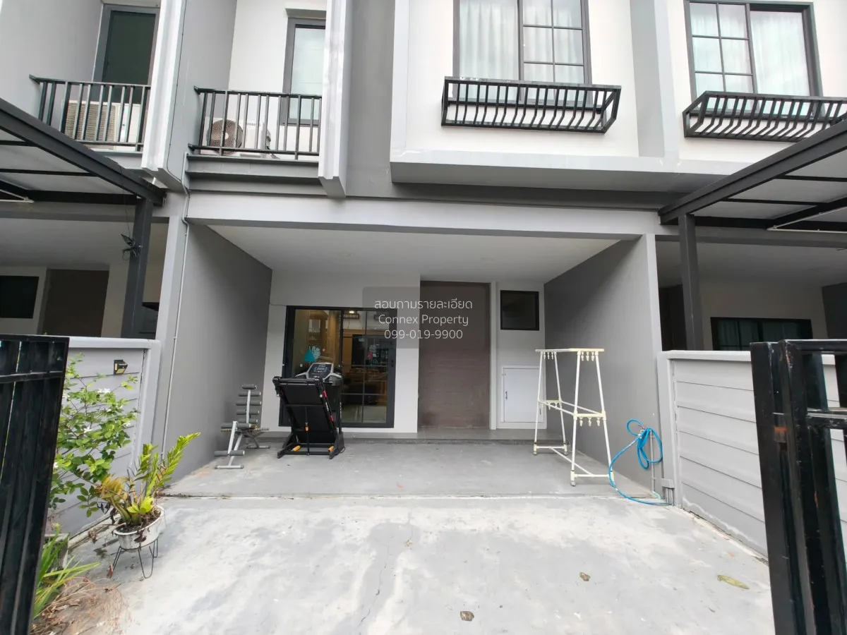 เช่าทาวน์เฮ้าส์/ทาวน์โฮม  บริทาเนีย เมกะทาวน์ บางนา บางแก้ว บางพล 1