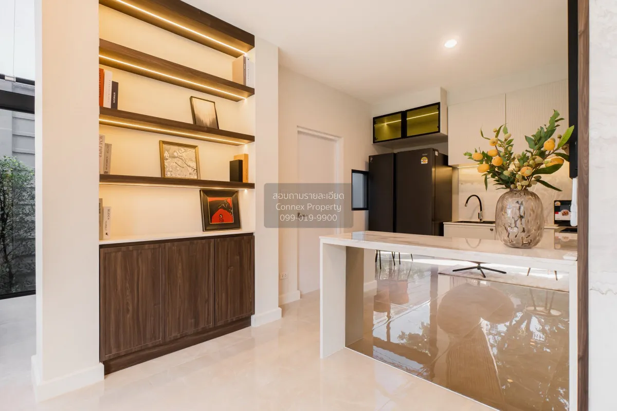 For Sale House , Baan Klang Muang The Edition Srinakarin - Suanlu