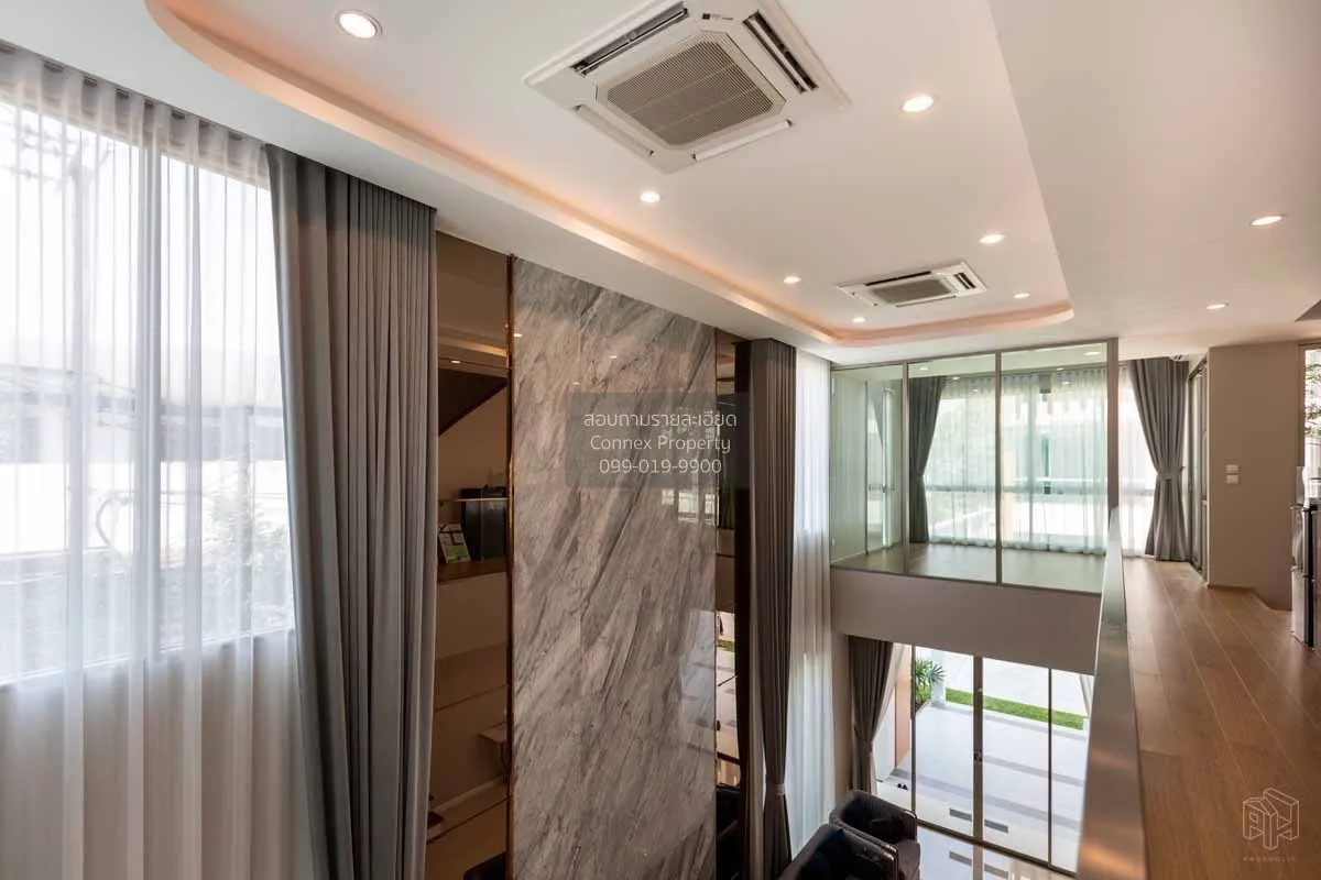 For Sale Townhouse/Townhome  , Qualitia Sukhumvit 62 , corner uni