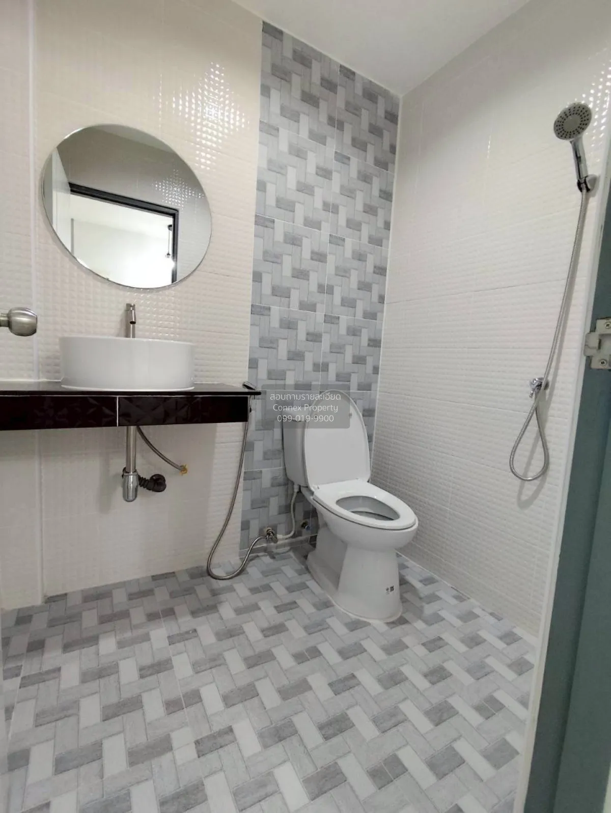 For Sale Townhouse/Townhome  , Kamollak Westgate - Bang Yai , new