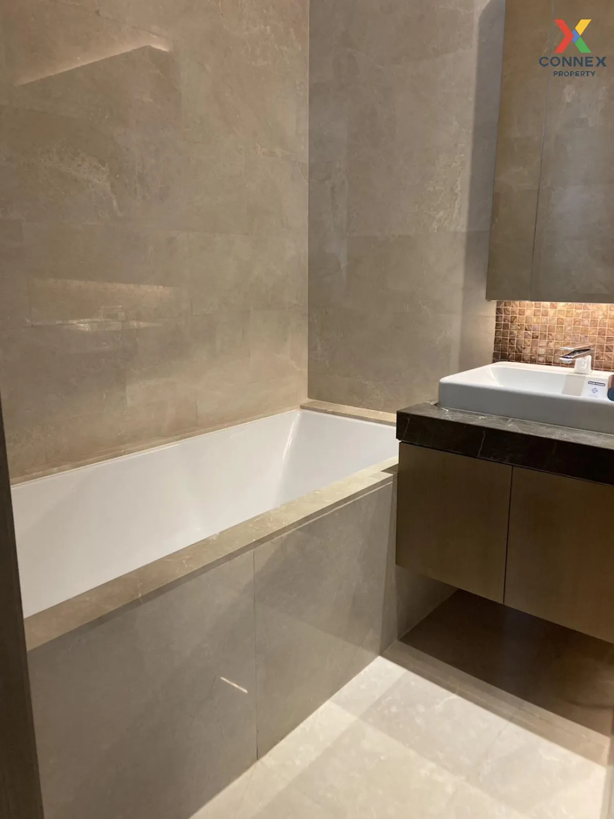 เช่าคอนโด  แมกโนเลียส์ ราชดำริ บูเลอวาร์ด BTS-สถานีราชดำริ ลุมพิน