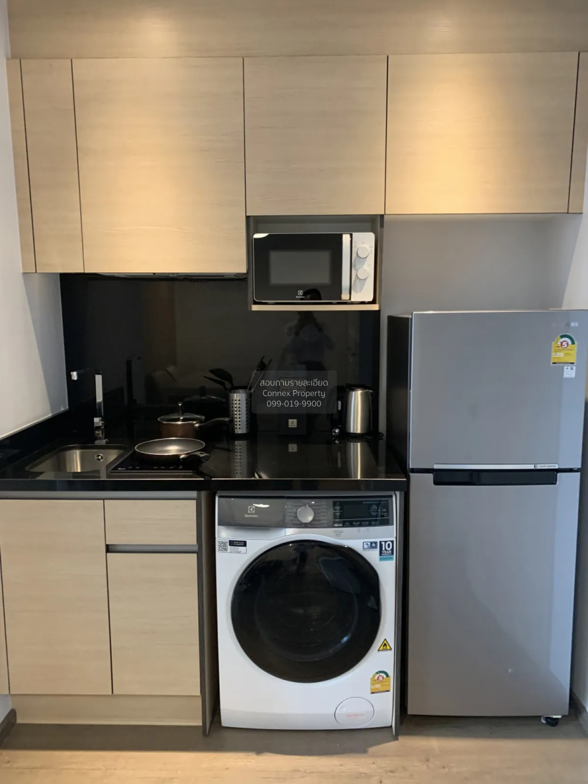 เช่าคอนโด  แฮมป์ตัน เรสซิเดนซ์ เน็กซ์ ทู เอ็มโพเรียม วิวสวย ชั้นส