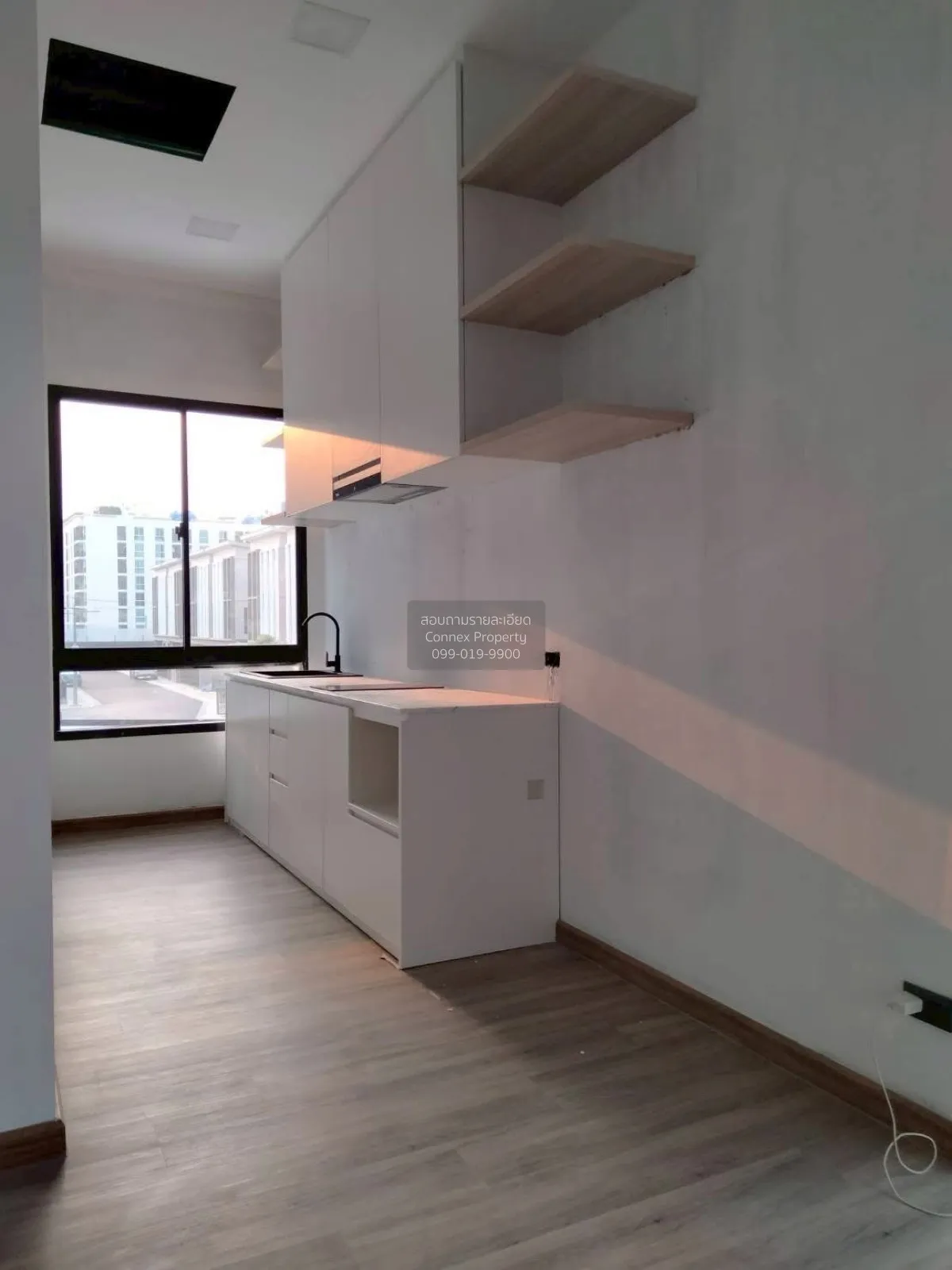 เช่าทาวน์เฮ้าส์/ทาวน์โฮม  พาทิโอ รัชโยธิน  ห้องมุม BTS-เสนานิคม  