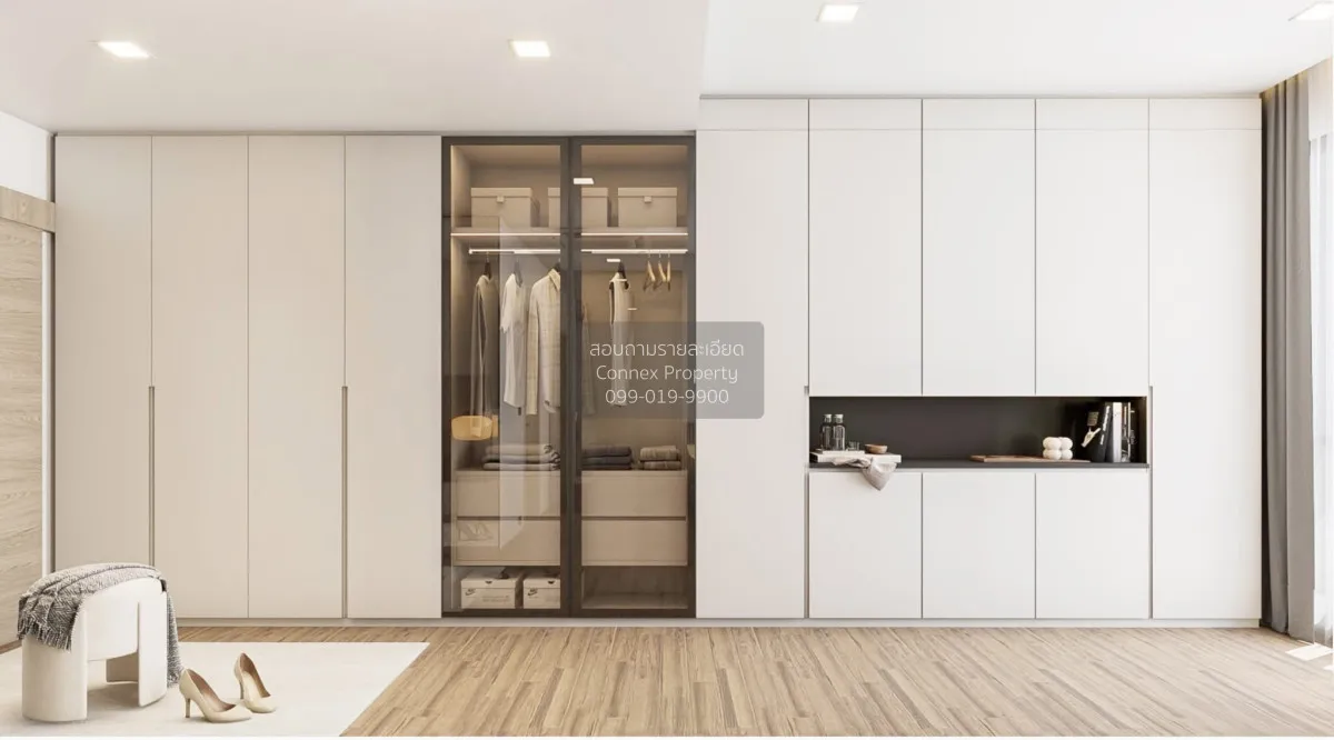 For Rent Townhouse/Townhome  , PATIO Ratchayothin , corner unit ,