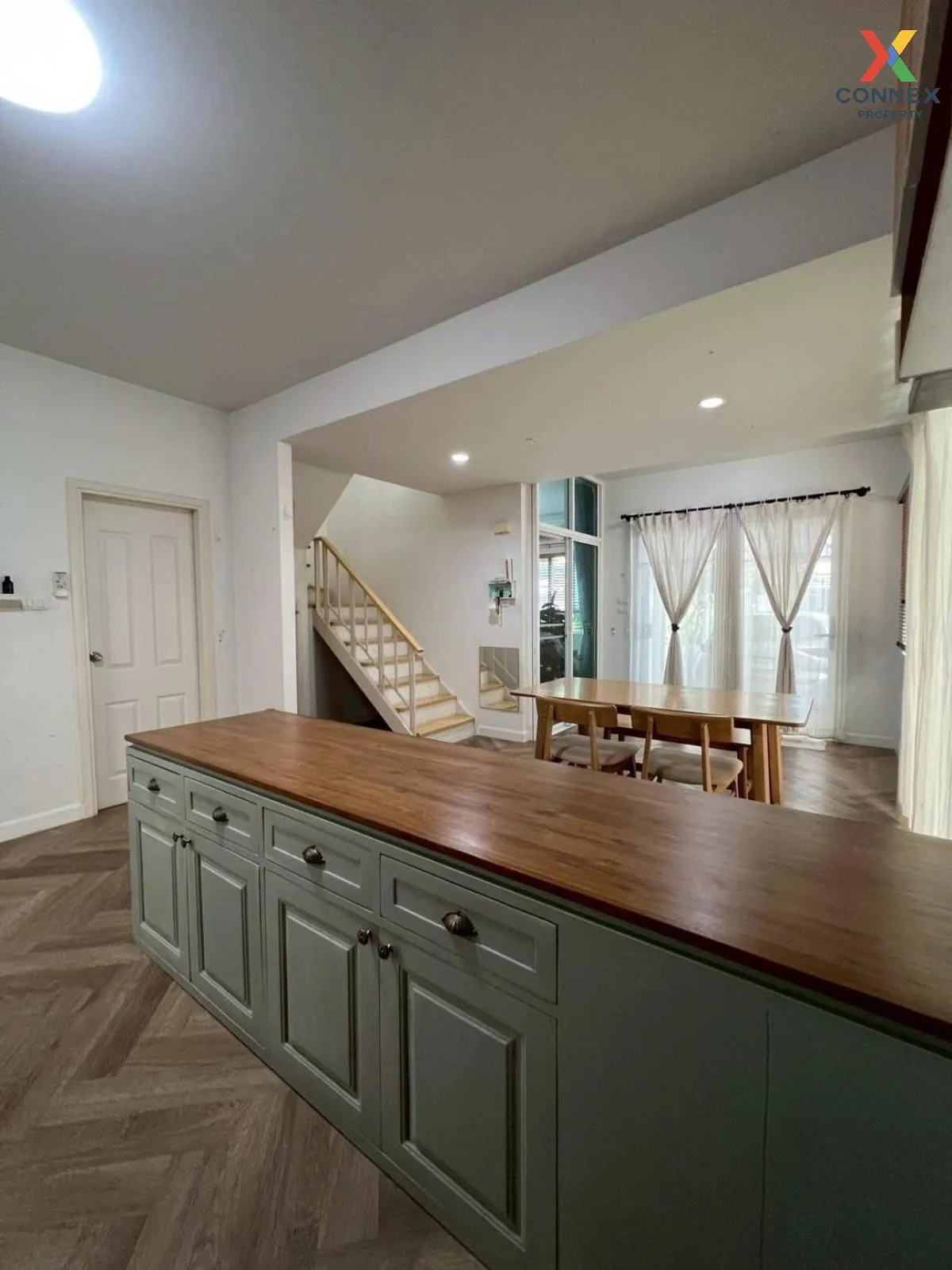 เช่าทาวน์เฮ้าส์/ทาวน์โฮม  เดอะ วิลเลจ บางนา กม.8 บางพลีใหญ่ บางพล 3