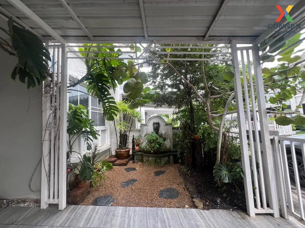 เช่าทาวน์เฮ้าส์/ทาวน์โฮม  เดอะ วิลเลจ บางนา กม.8 บางพลีใหญ่ บางพล