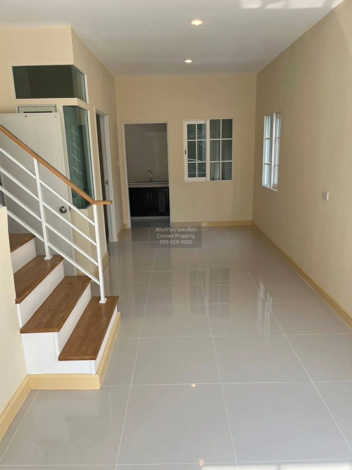 ขายทาวน์เฮ้าส์/ทาวน์โฮม  โกลเด้น ทาวน์ 3 บางนา-สวนหลวง ดอกไม้ เขต 4