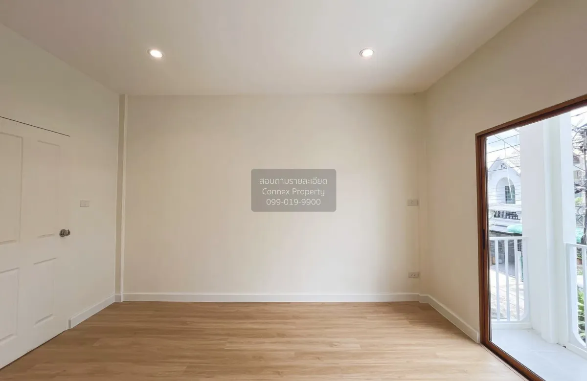 For Sale Townhouse/Townhome  , Baan Tawanna Chatuchot 12 , O Ngoe