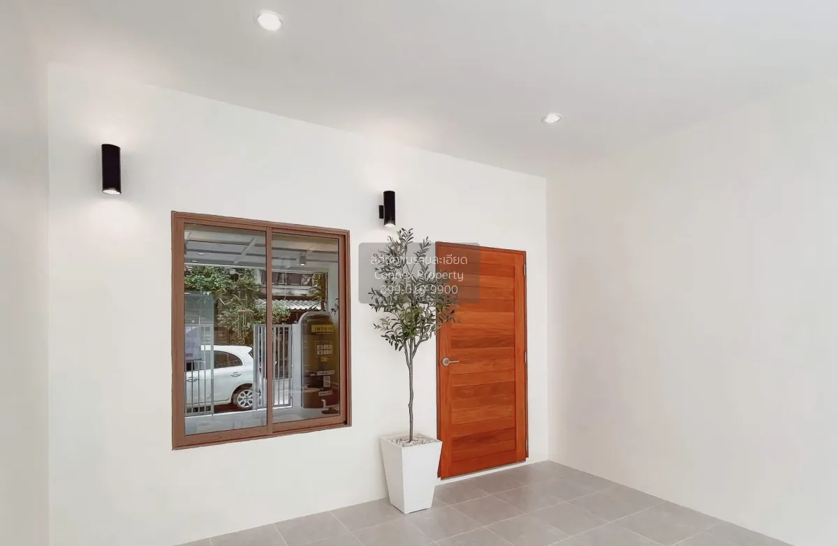 For Sale Townhouse/Townhome  , Baan Tawanna Chatuchot 12 , O Ngoe
