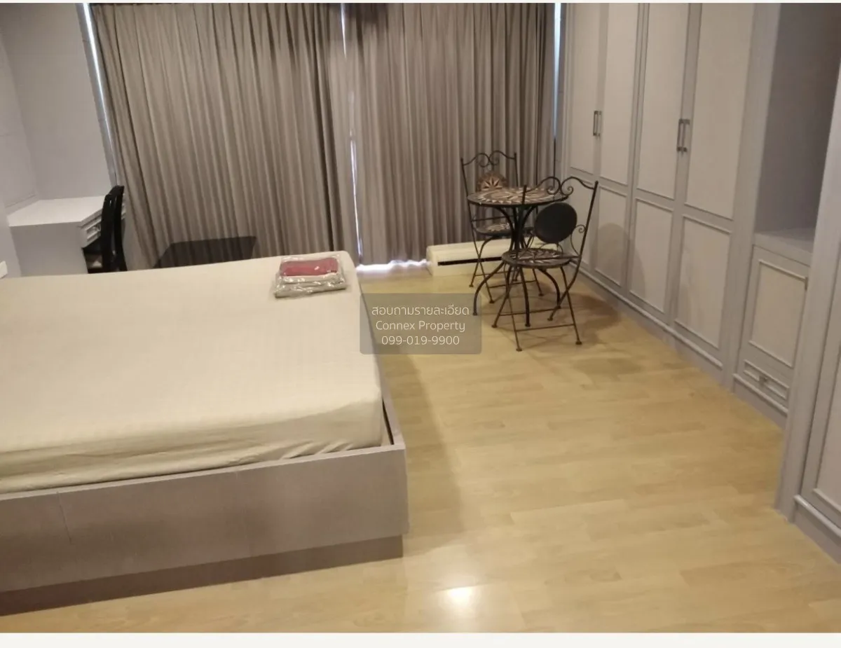 For Sale Condo , State Tower , BTS-Saphan Taksin , Silom , Bang R