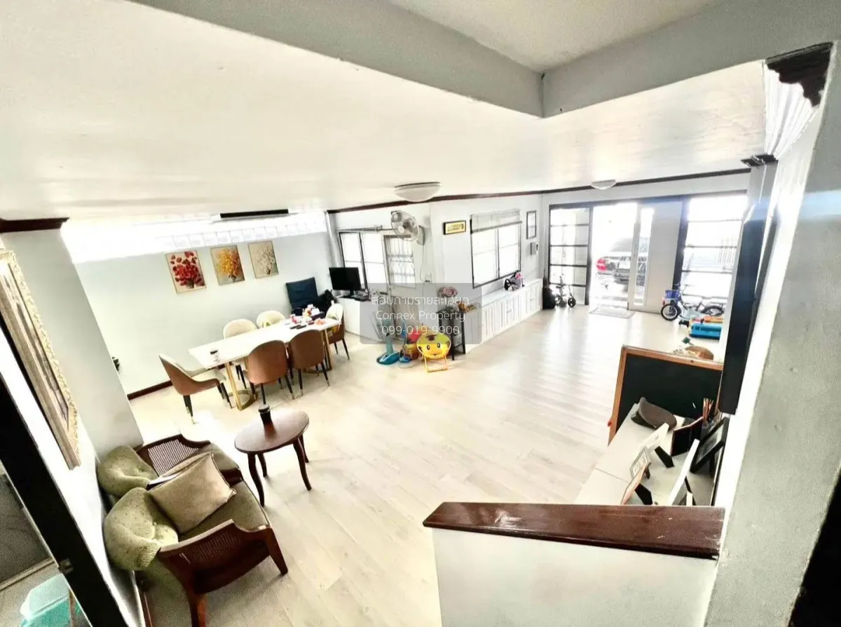 For Sale Two-story detached house, Soi Lad Pla Khao 10 , Chorakhe 4