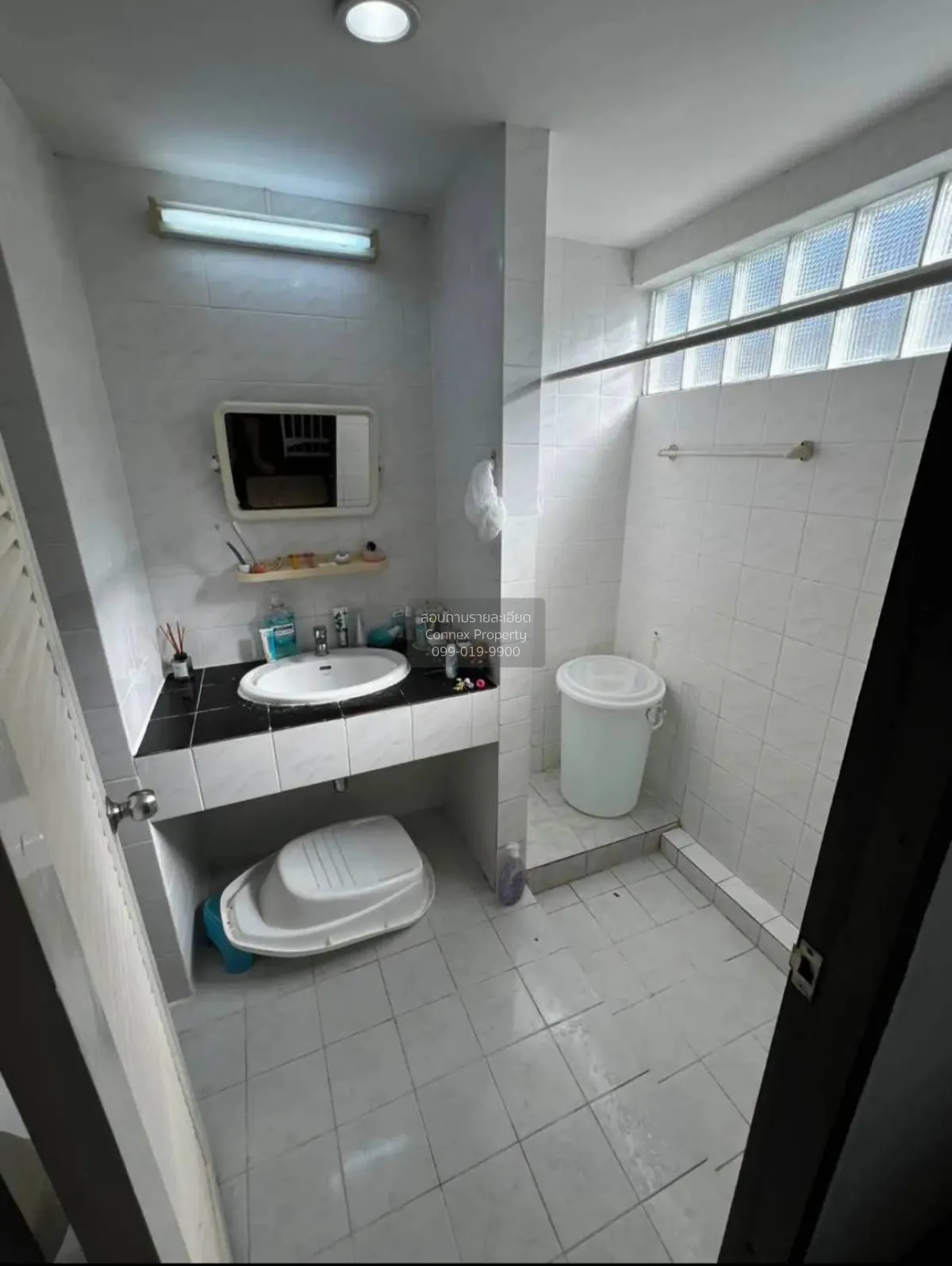 For Sale Two-story detached house, Soi Lad Pla Khao 10 , Chorakhe