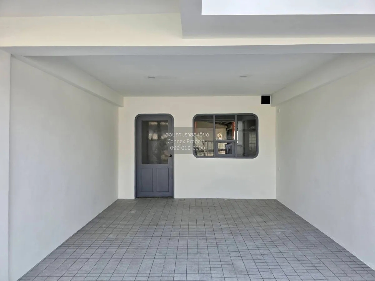 For Rent Townhome, Chokchai 4, Soi 55 , newly renovated , Lat Phr 2