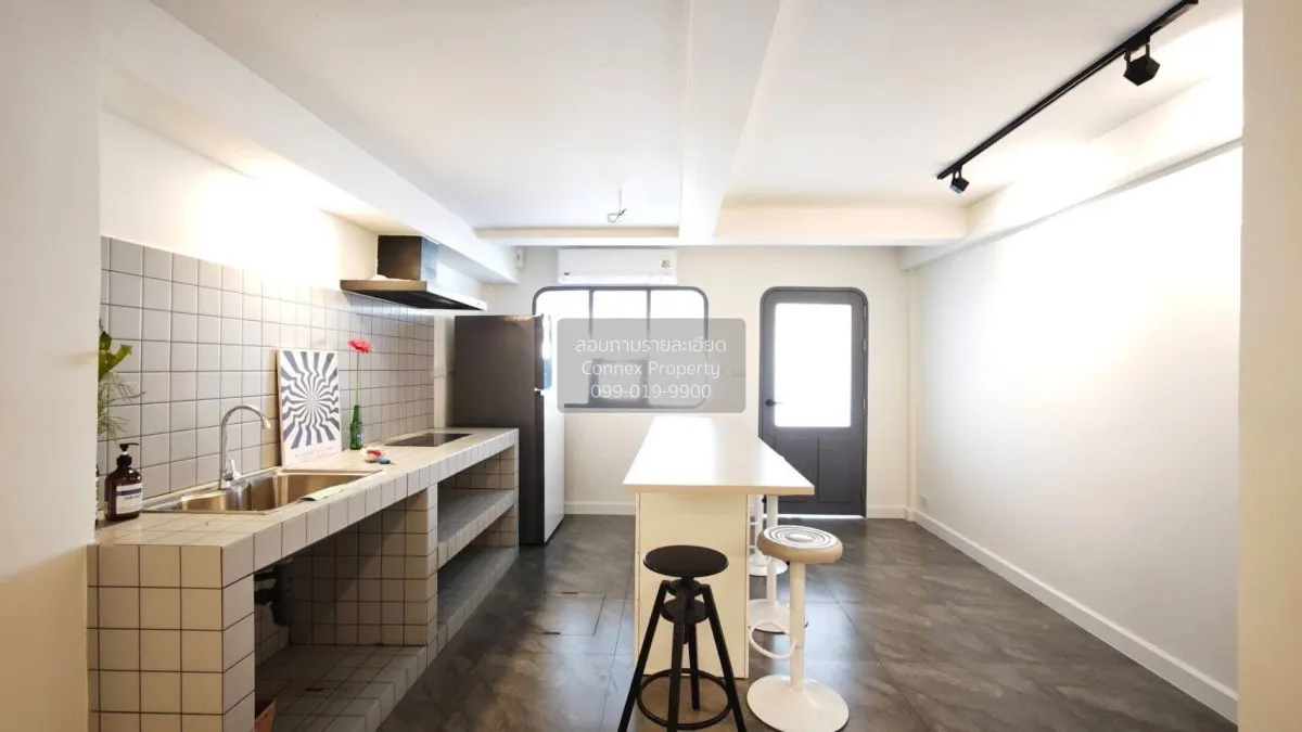 For Rent Townhome, Chokchai 4, Soi 55 , newly renovated , Lat Phr