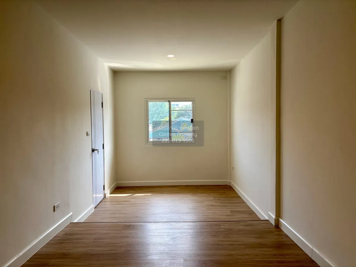 For Rent Townhome, Chokchai 4, Soi 55 , newly renovated , Lat Phr