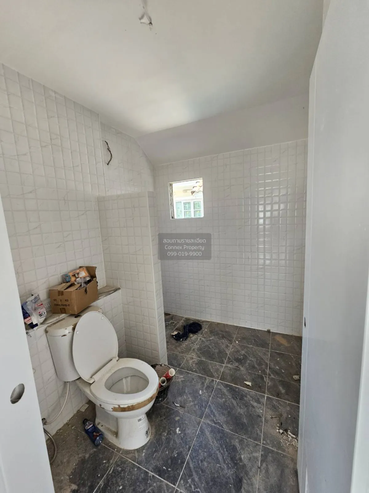 ขายบ้าน  ปิยวรารมย์ 4 หน้ากว้าง รีโนเวทใหม่ ไทรน้อย ไทรน้อย นนทบุ