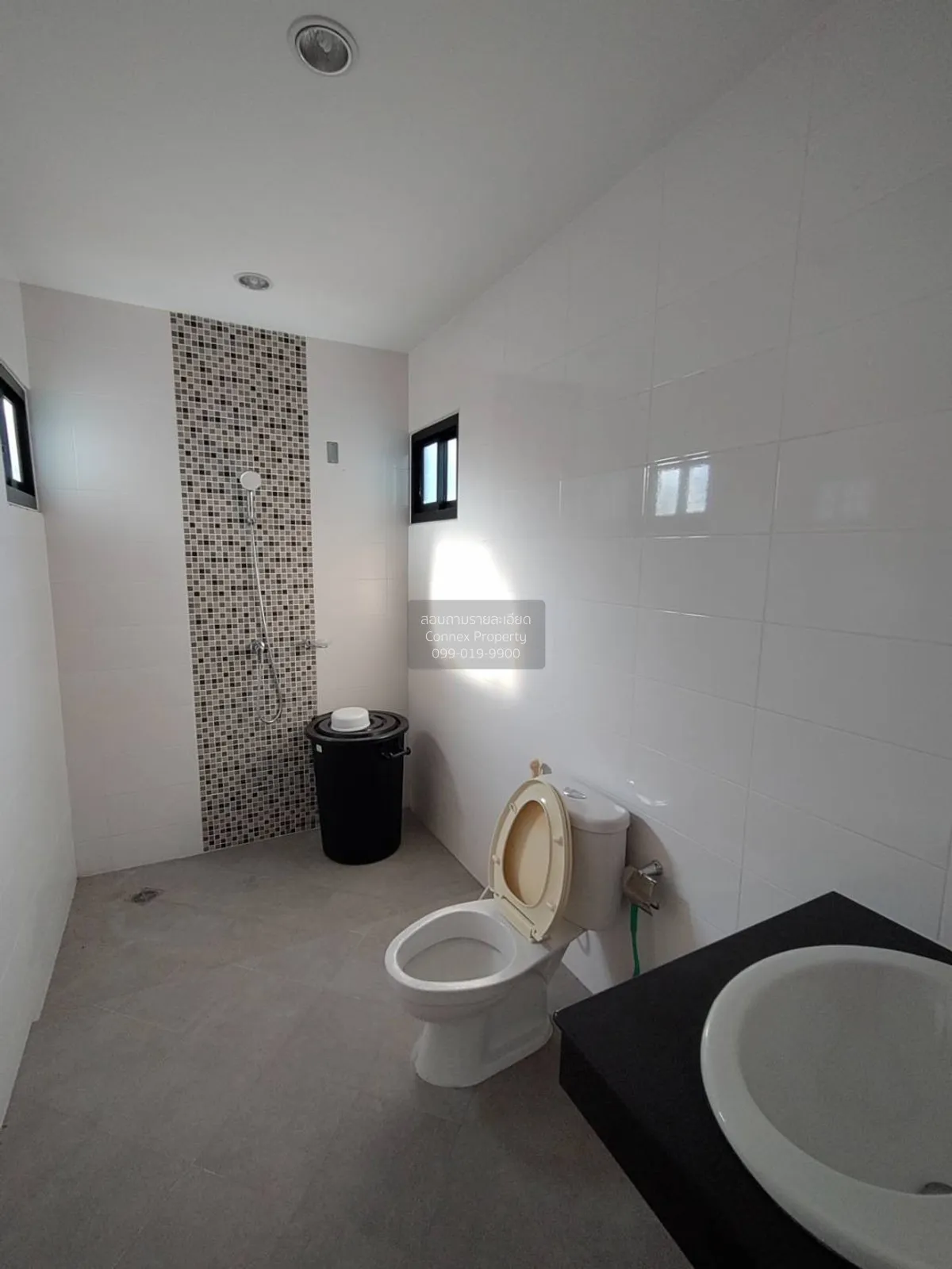 For Sale House , Greenville Beach BangSaen , Saen Suk , Mueang Ch