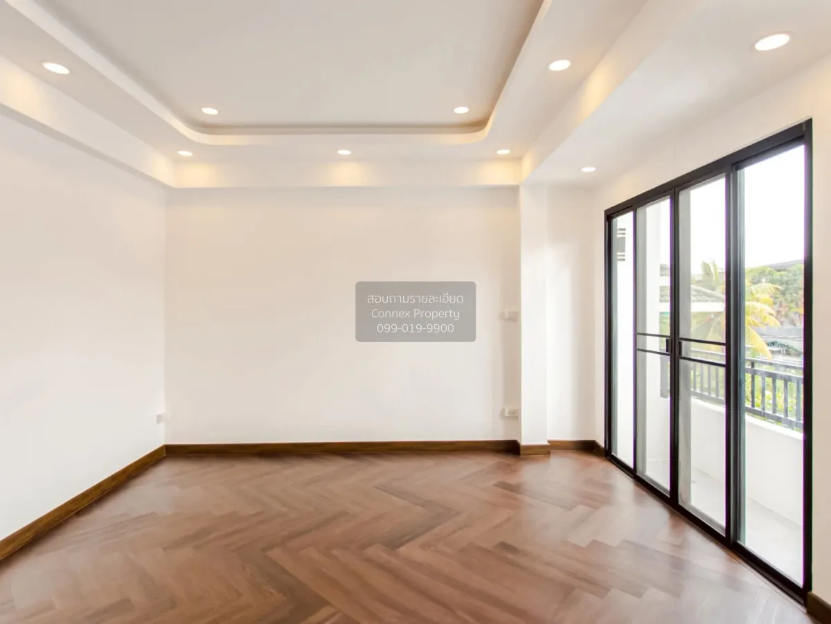 ขายทาวน์โฮม 3 ชั้น เลียบด่วนรามอินทรา ประดิษฐ์มนูธรรม 10 รีโนเวทใ