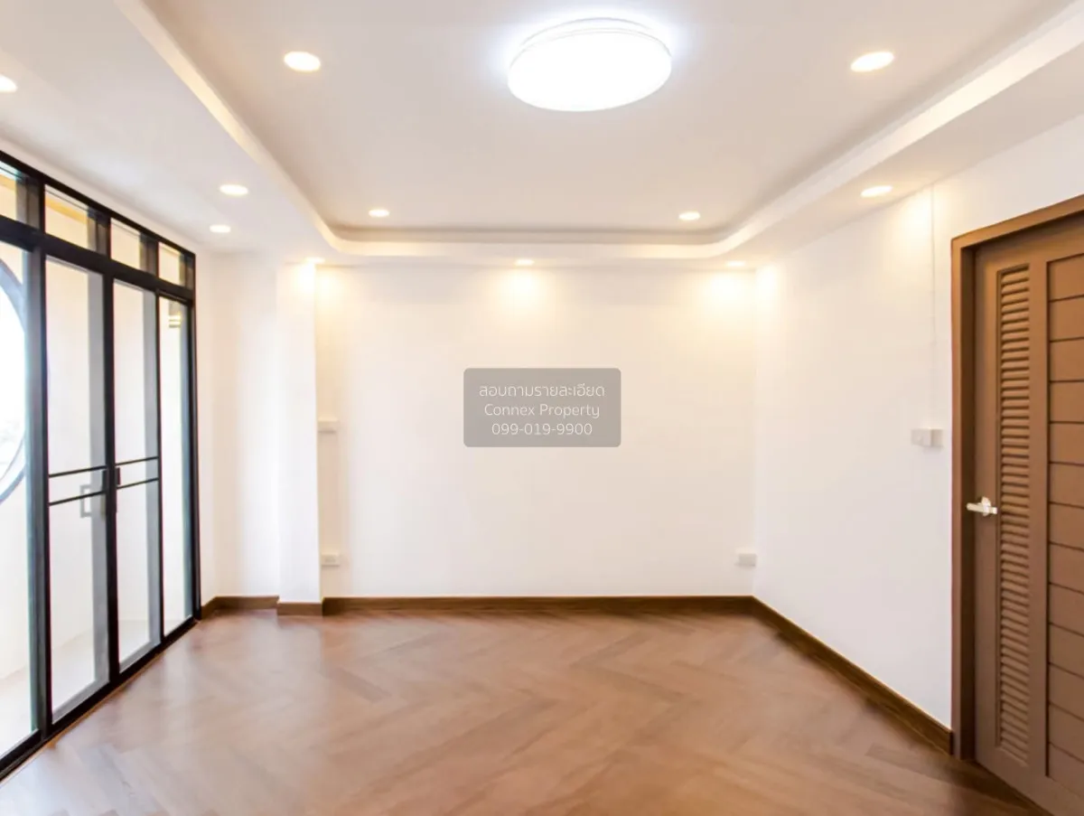 ขายทาวน์โฮม 3 ชั้น เลียบด่วนรามอินทรา ประดิษฐ์มนูธรรม 10 รีโนเวทใ