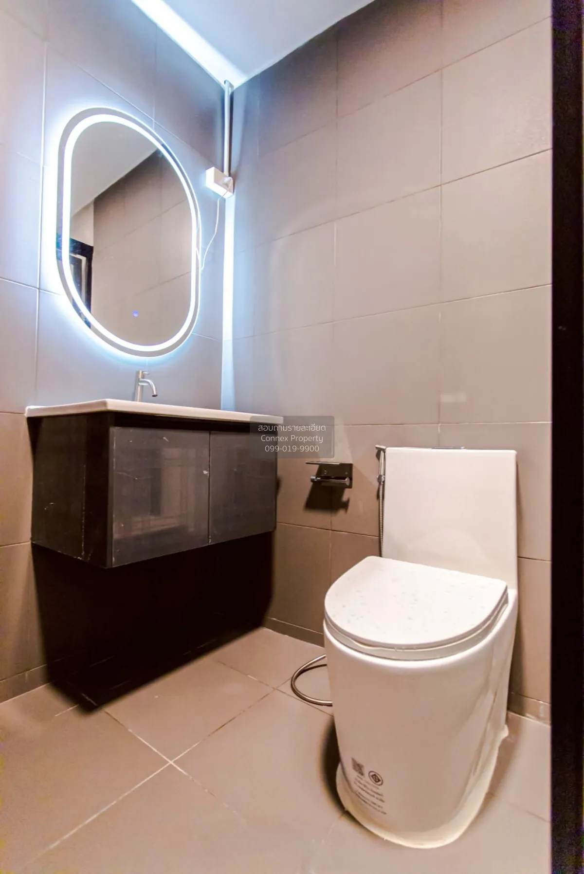 ขายทาวน์โฮม 3 ชั้น เลียบด่วนรามอินทรา ประดิษฐ์มนูธรรม 10 รีโนเวทใ