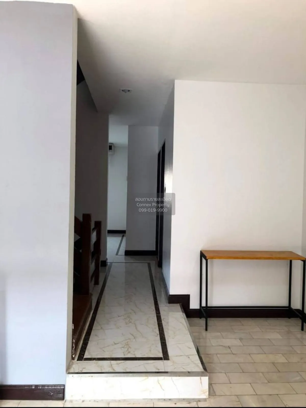 ขายทาวน์เฮ้าส์/ทาวน์โฮม  วอร์เรน แมนชั่น 2 รีโนเวทใหม่ ลาดยาว เขต