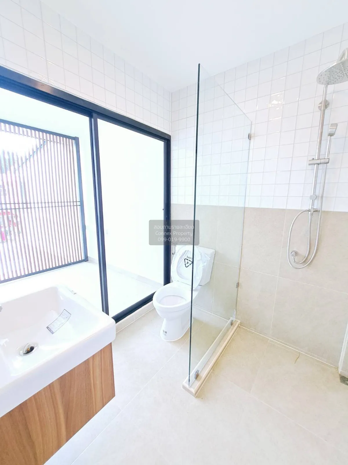 For Sale Townhouse/Townhome  , Phong Phet Chaengwattana 14 , newl